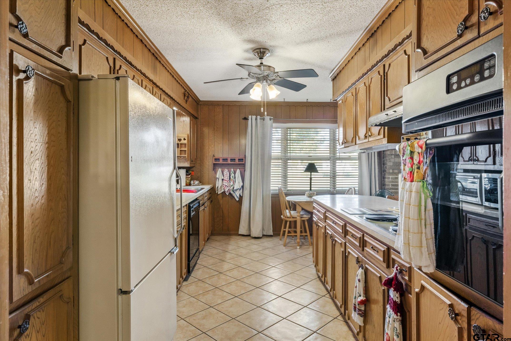 100 Rs County Road 4515, Point, Texas image 9