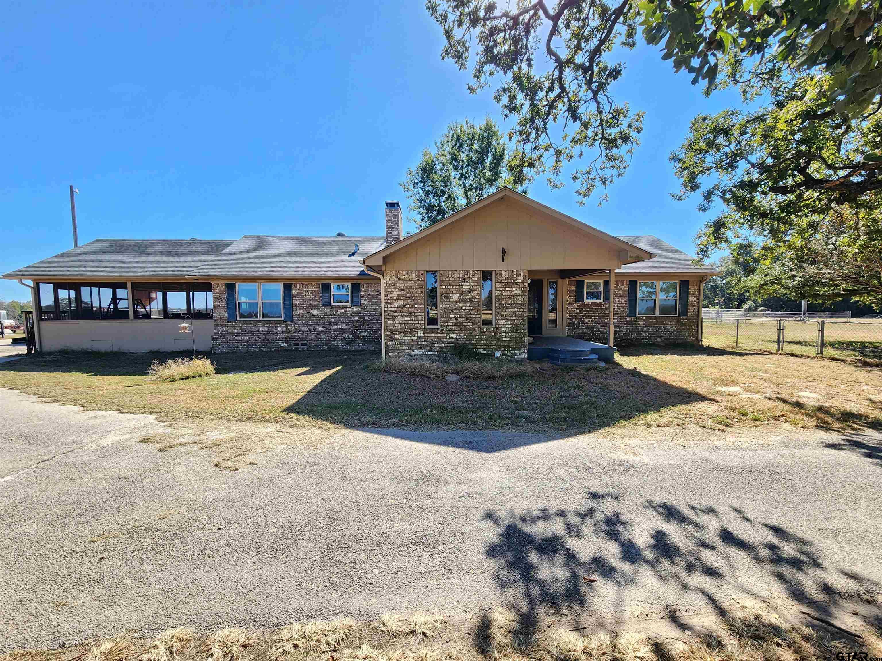 529 Cr 2304, Tennessee Colony, Texas image 1