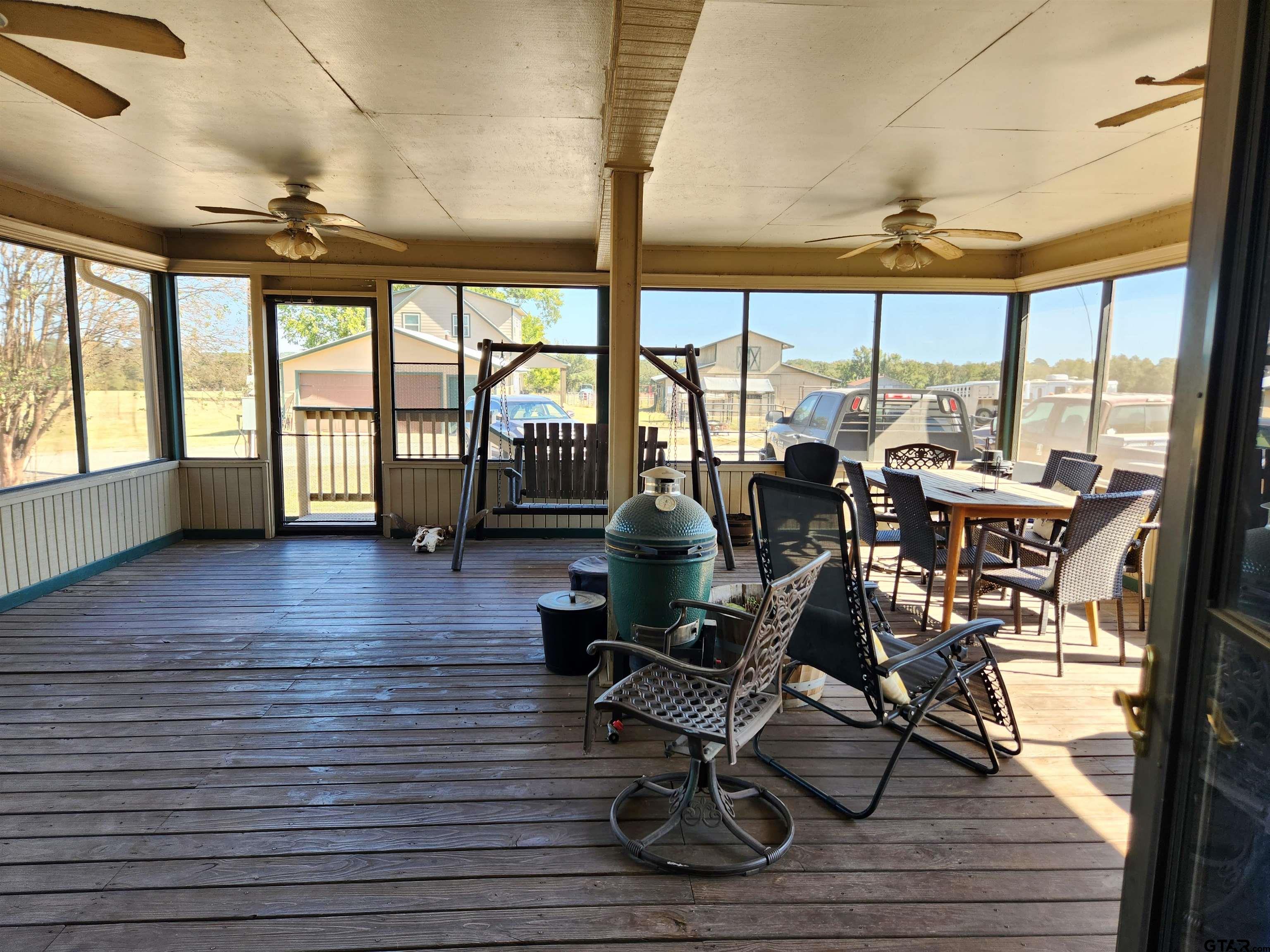 529 Cr 2304, Tennessee Colony, Texas image 2