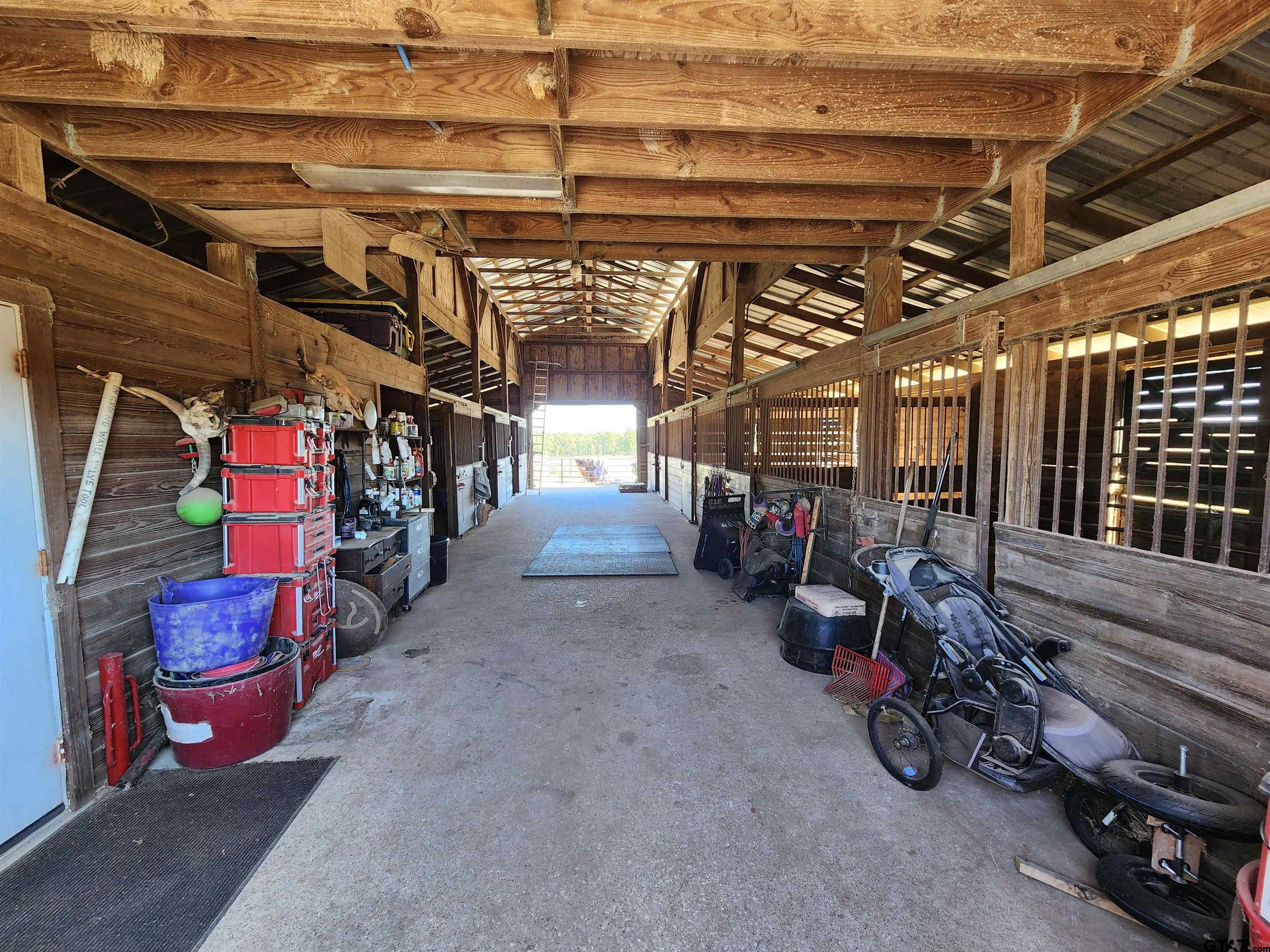 529 Cr 2304, Tennessee Colony, Texas image 22