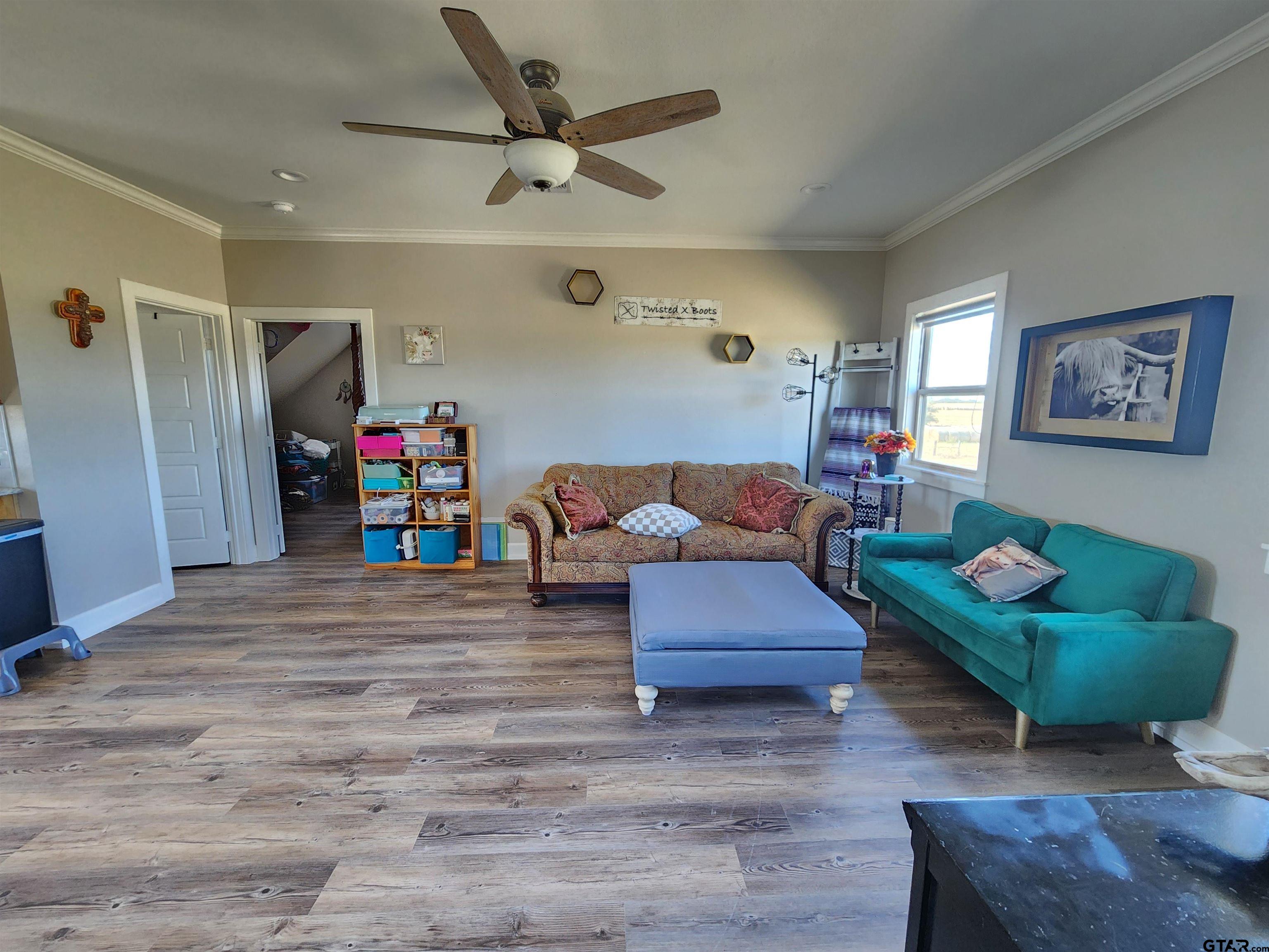 529 Cr 2304, Tennessee Colony, Texas image 33