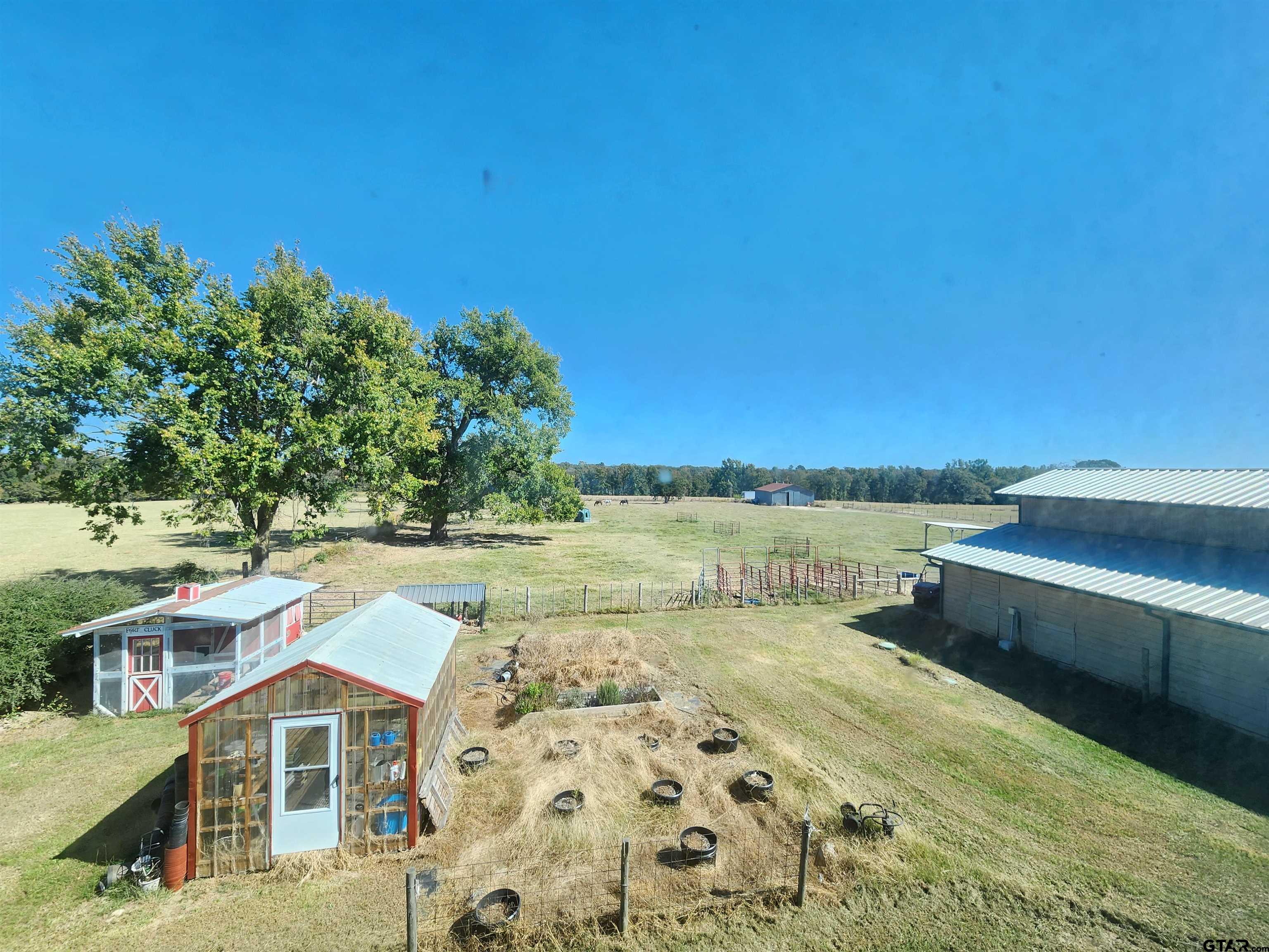 529 Cr 2304, Tennessee Colony, Texas image 38