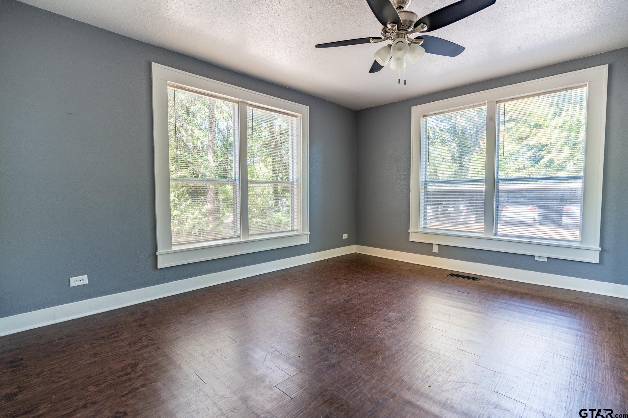 701 W Houston St, Tyler, Texas image 5