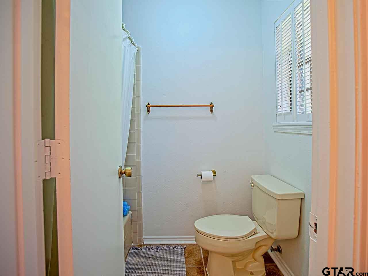 3020 Great Oaks Circle, Tyler, Texas image 28