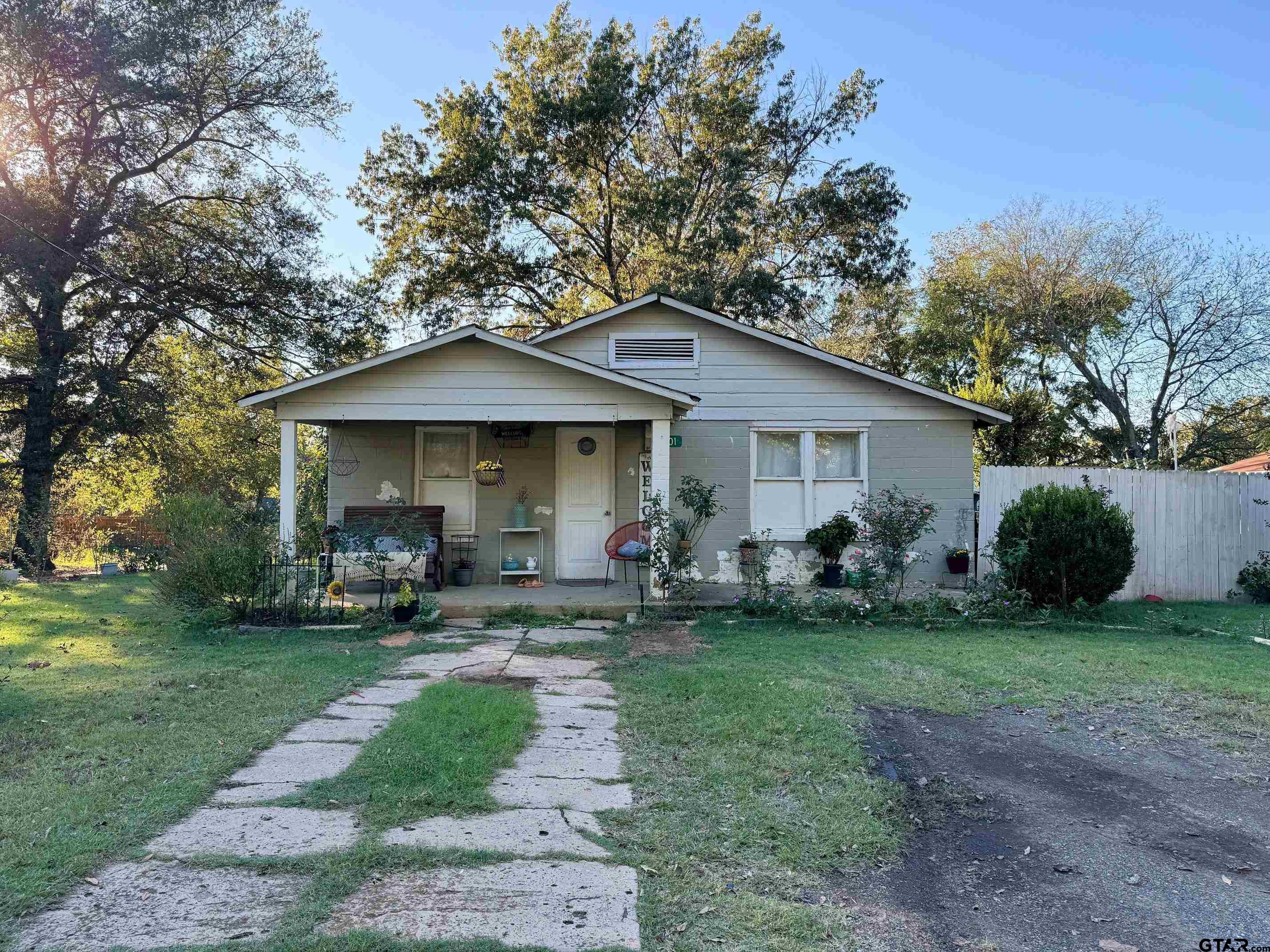301 N Clevland St., Winfield, Texas image 1