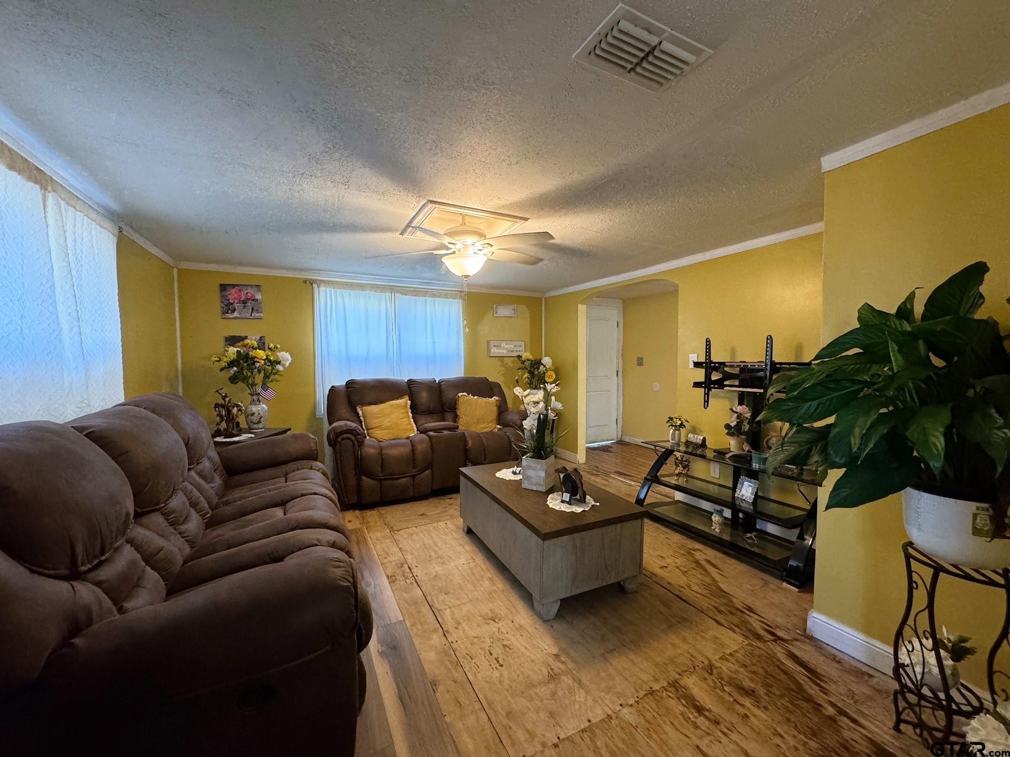 301 N Clevland St., Winfield, Texas image 5