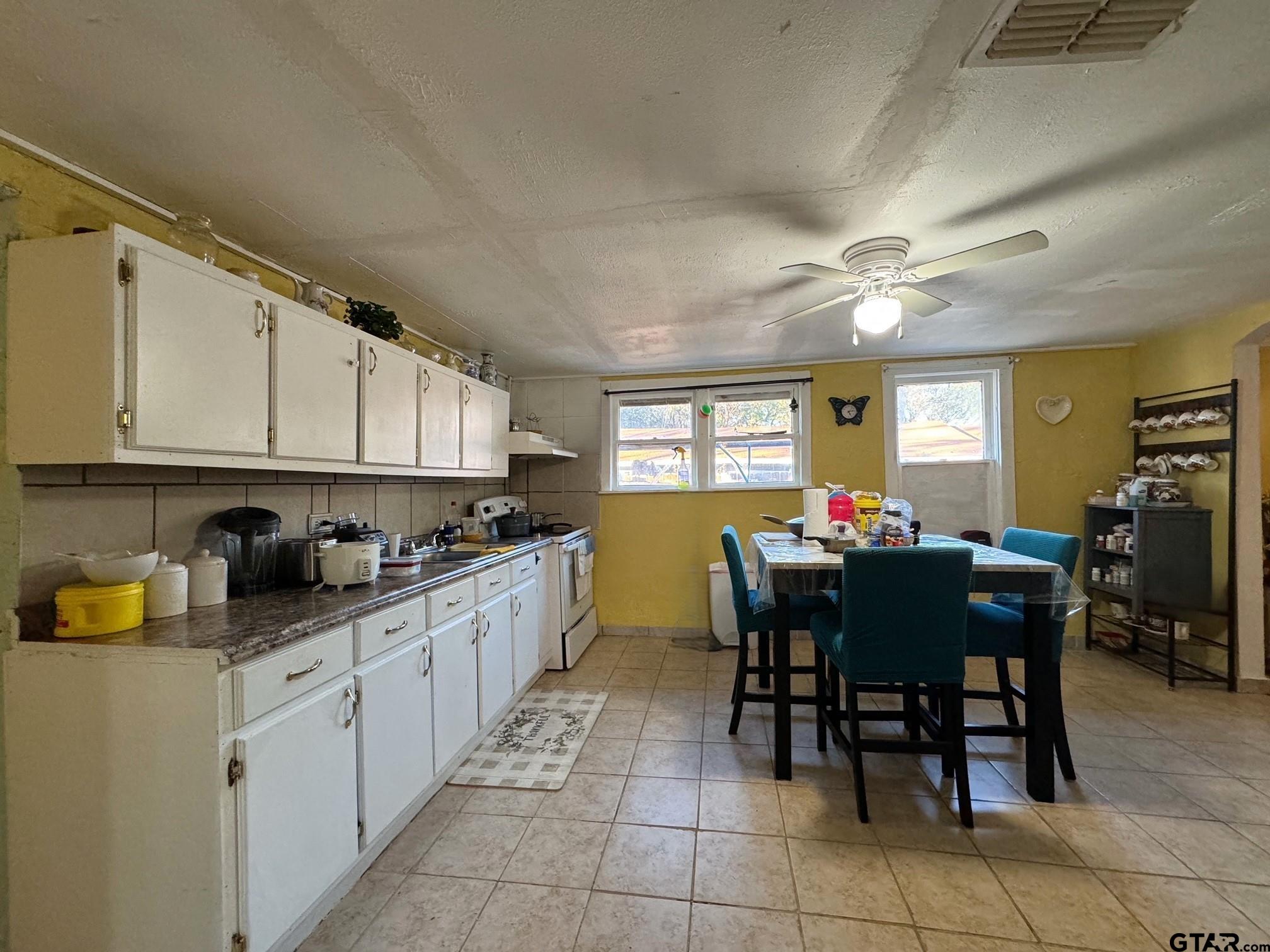 301 N Clevland St., Winfield, Texas image 7