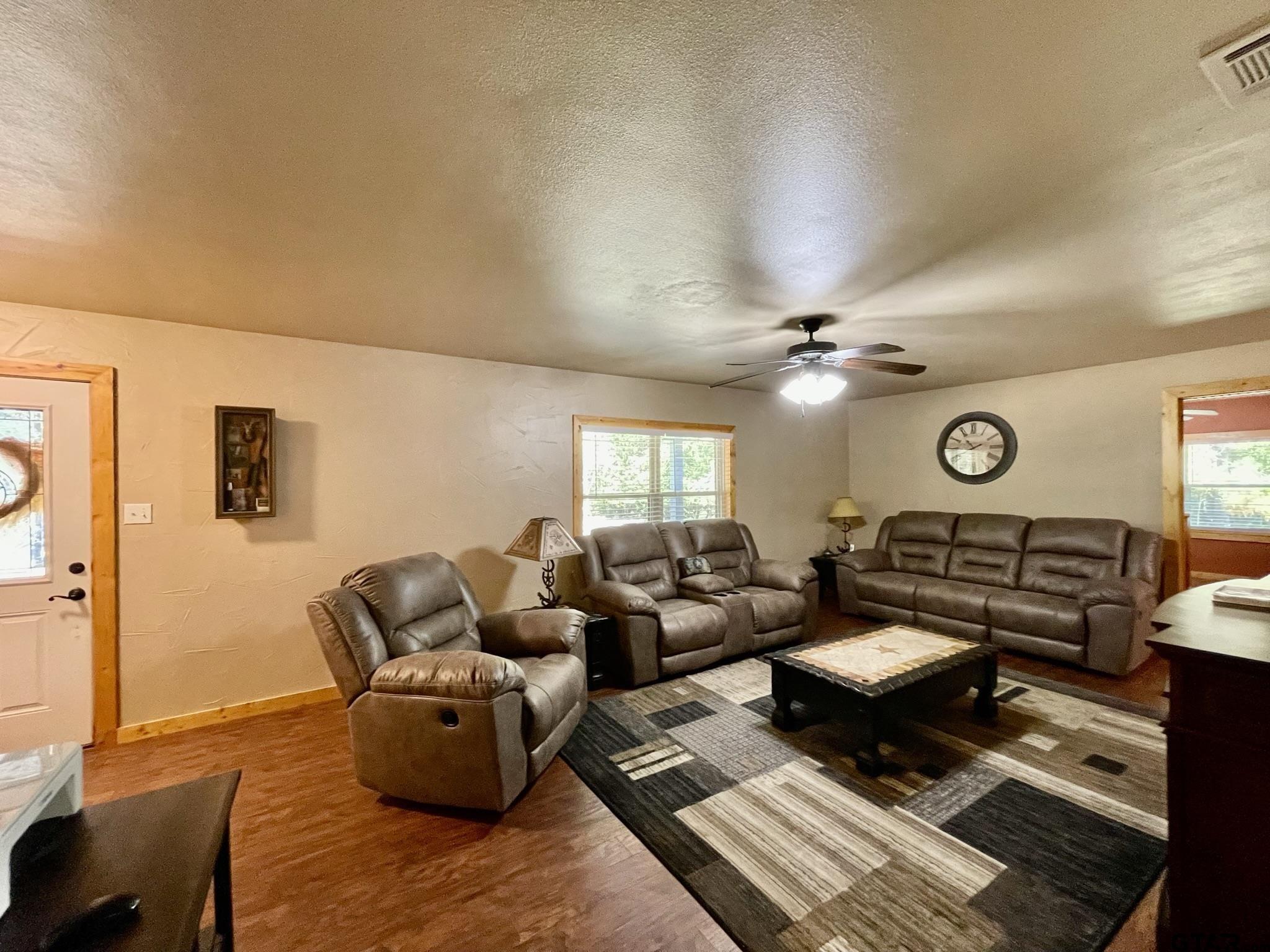 629 Acr 1215, Grapeland, Texas image 9