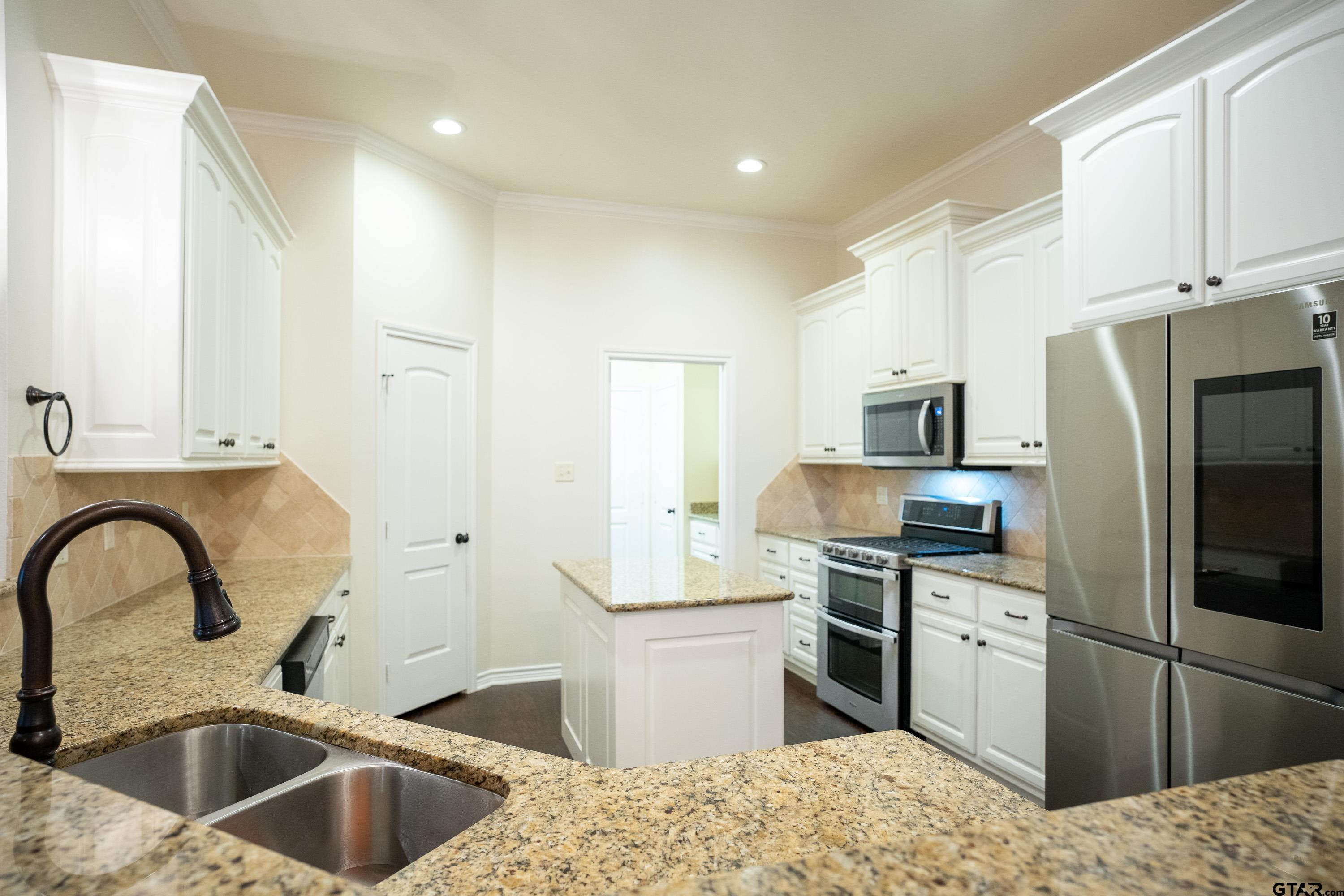 9321 Stonebank Crossing, Tyler, Texas image 16