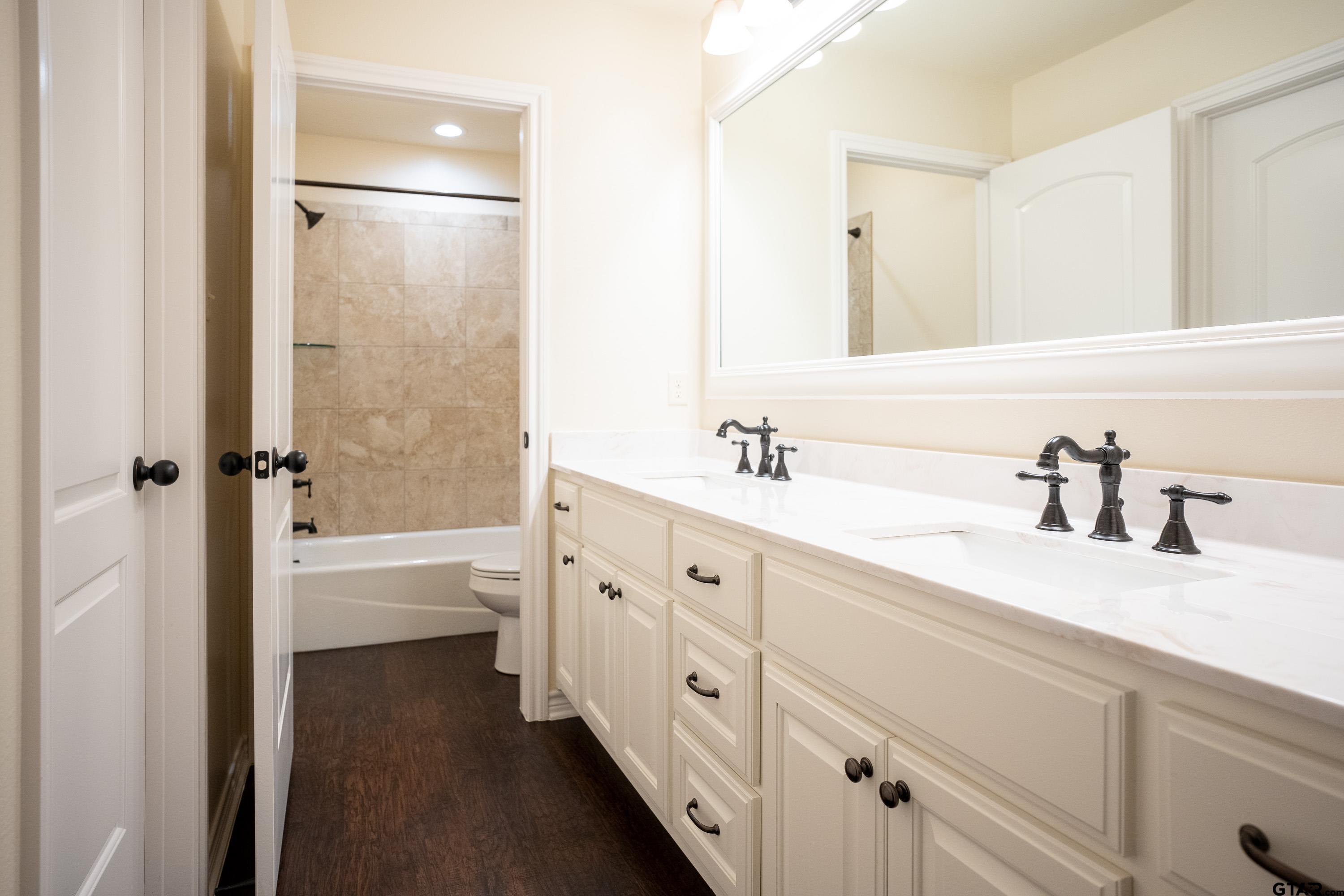 9321 Stonebank Crossing, Tyler, Texas image 35