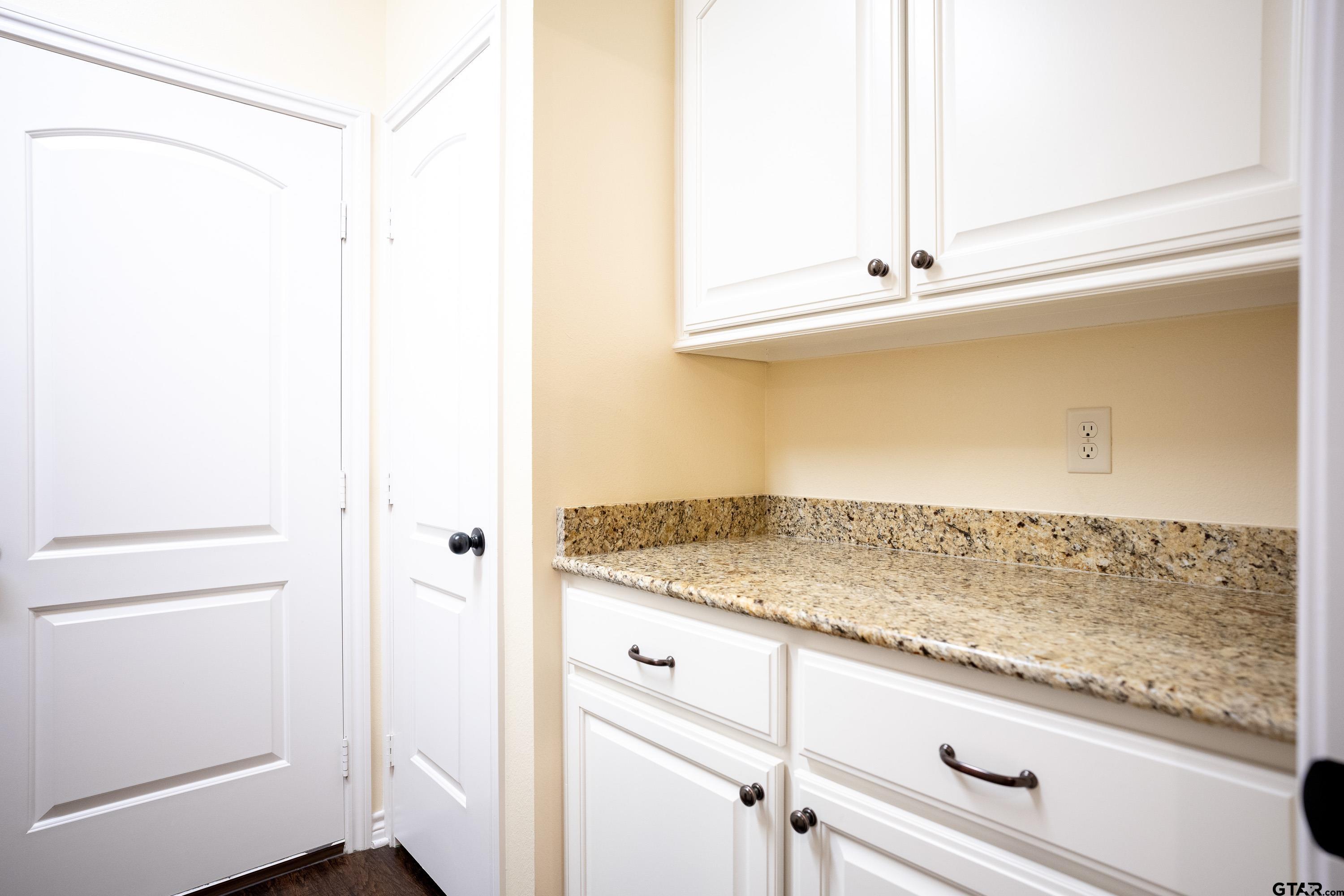 9321 Stonebank Crossing, Tyler, Texas image 38