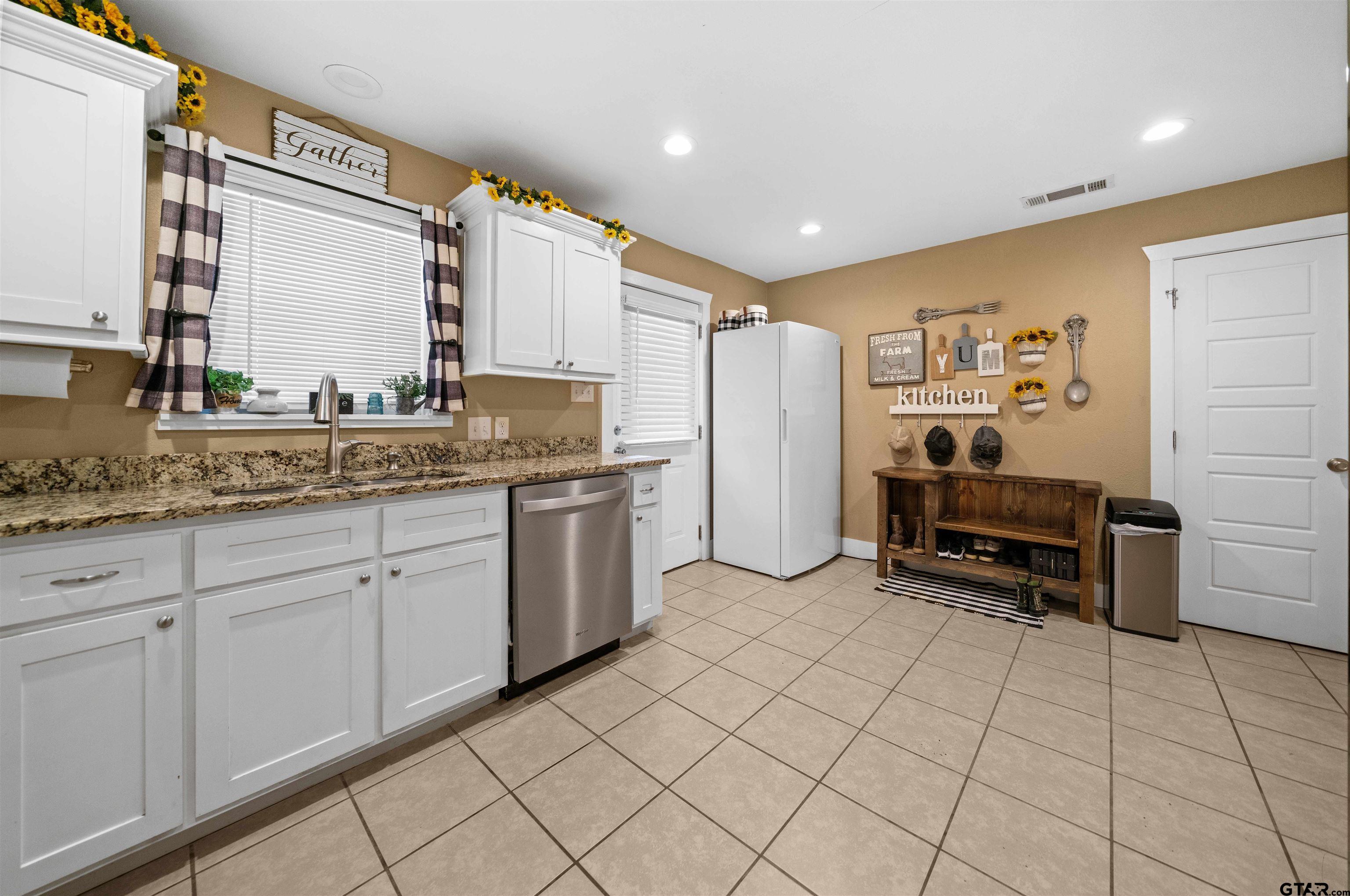 8781 Fm 59, Athens, Texas image 13