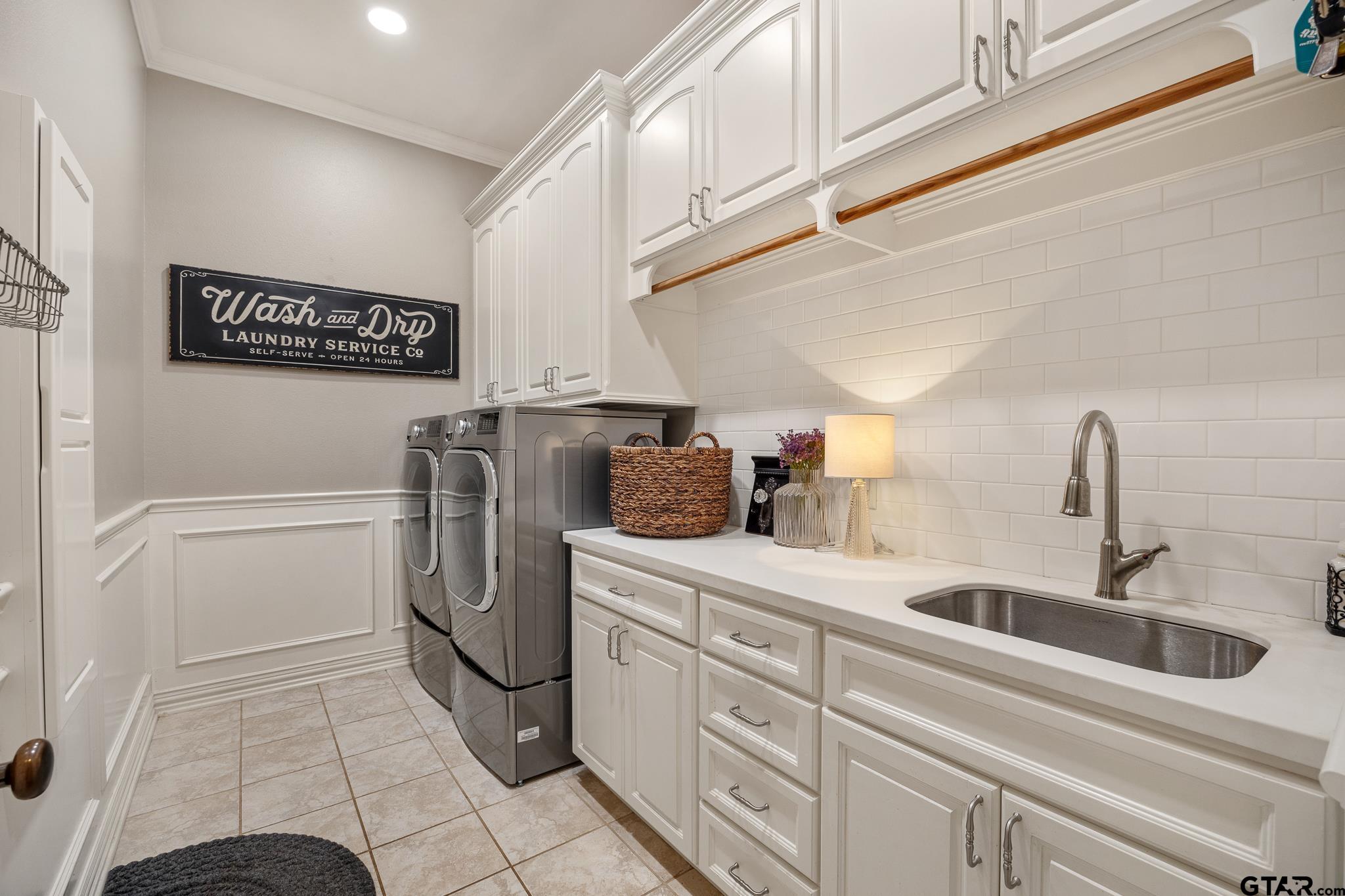 108 Pecan Valley Dr