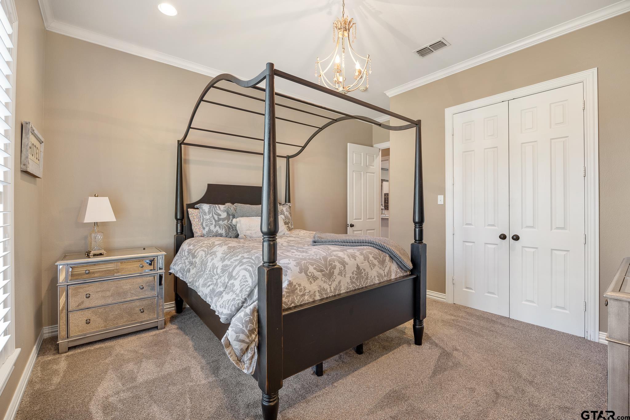108 Pecan Valley Dr