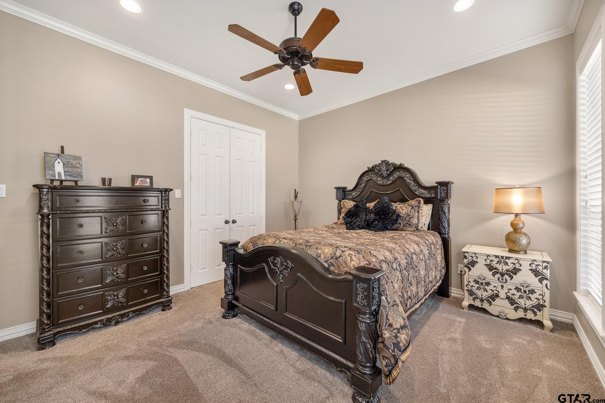 108 Pecan Valley Dr