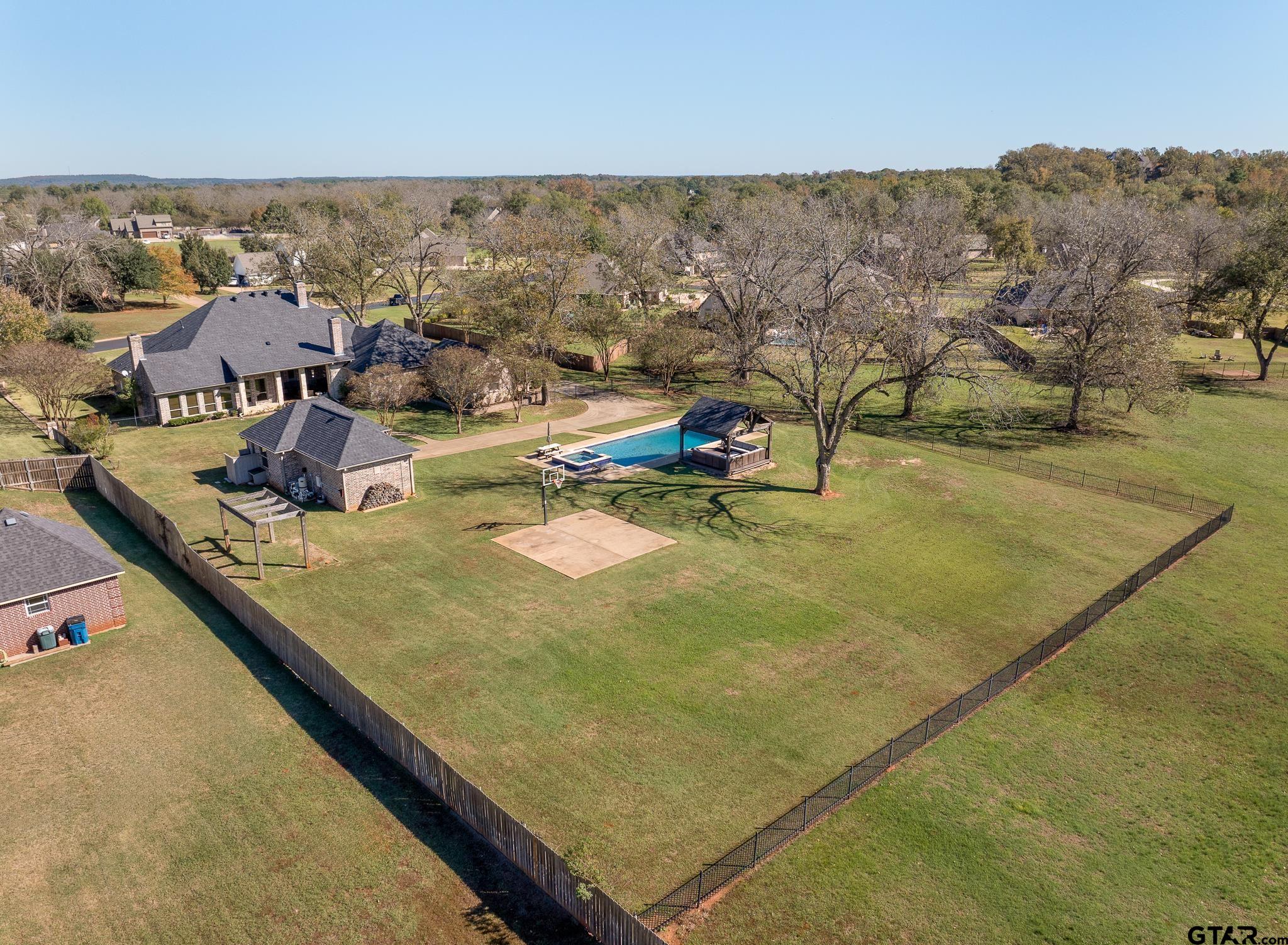 108 Pecan Valley Dr