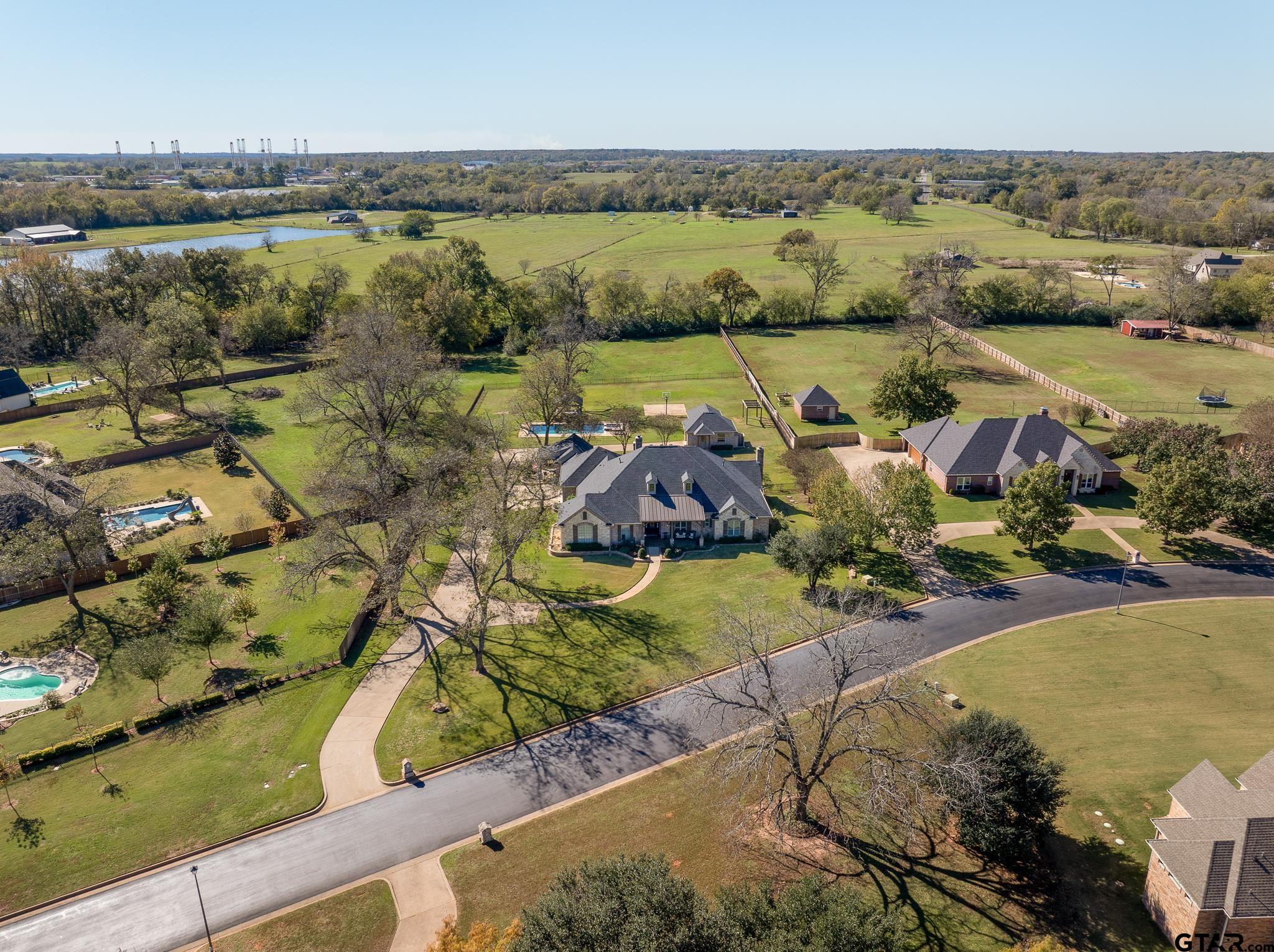 108 Pecan Valley Dr