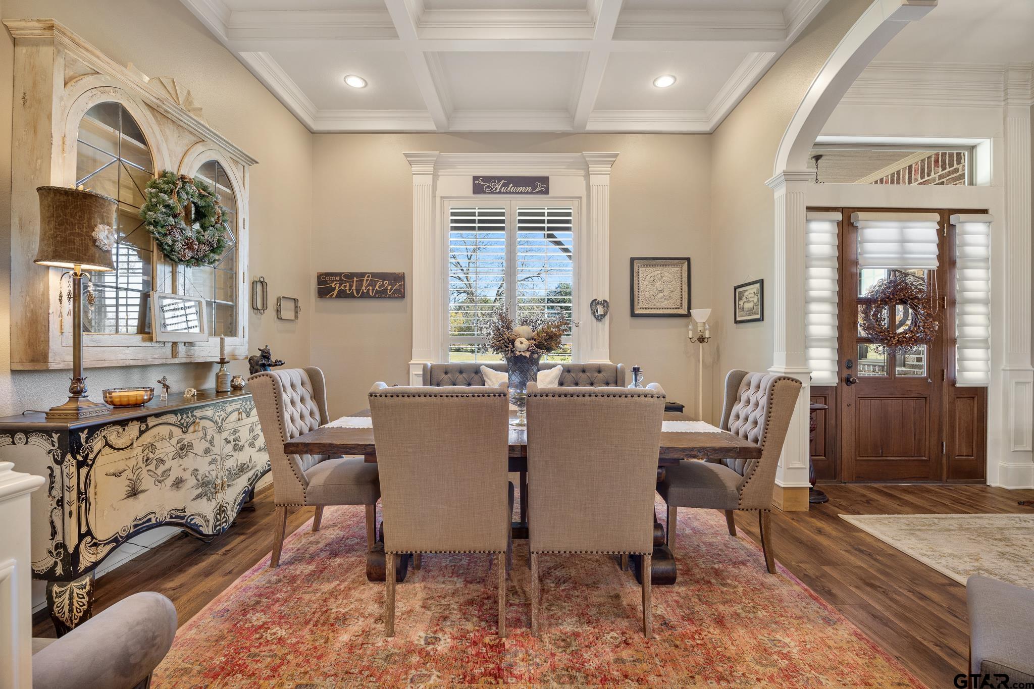 108 Pecan Valley Dr