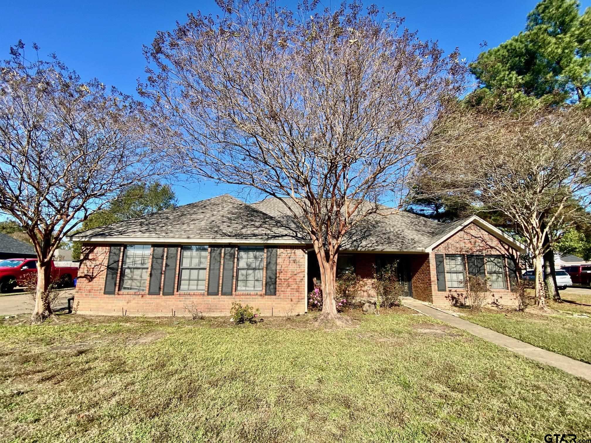 403 Aspen Bend Street, Crockett, Texas image 19