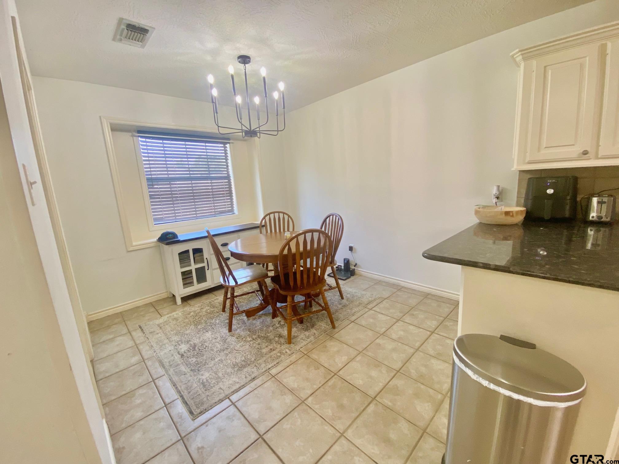 403 Aspen Bend Street, Crockett, Texas image 9