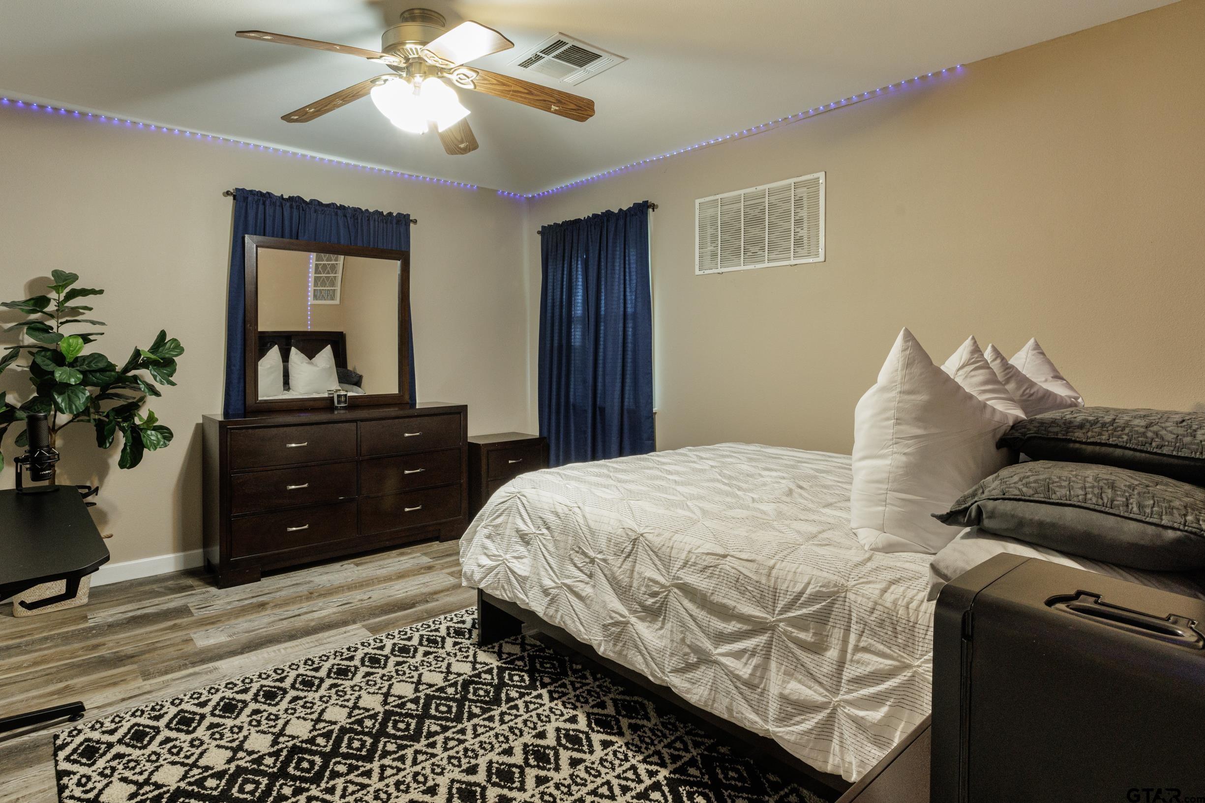 765 County Road 3410, Emory, Texas image 19