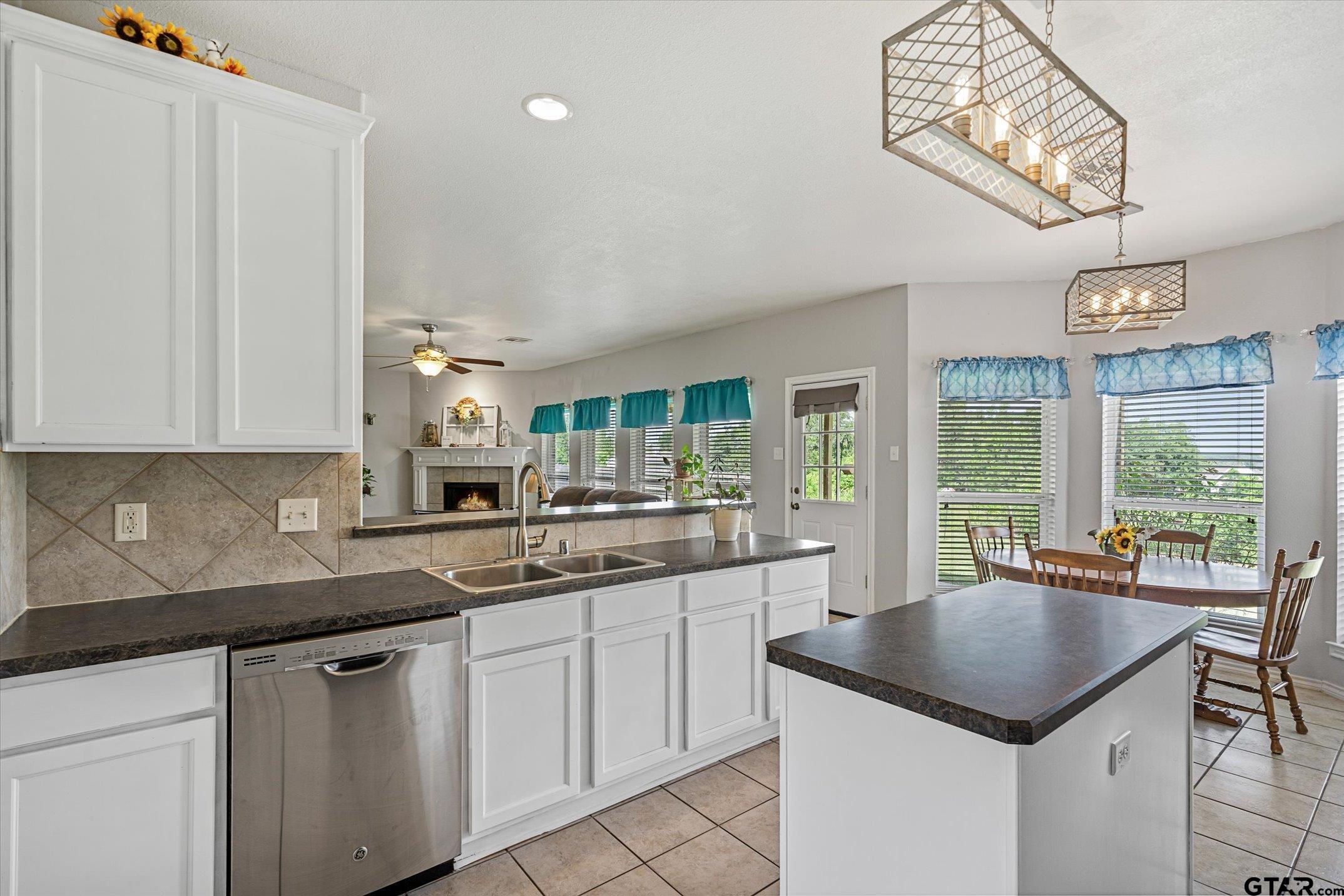 4412 Etheridge Cir, Canton, Texas image 11