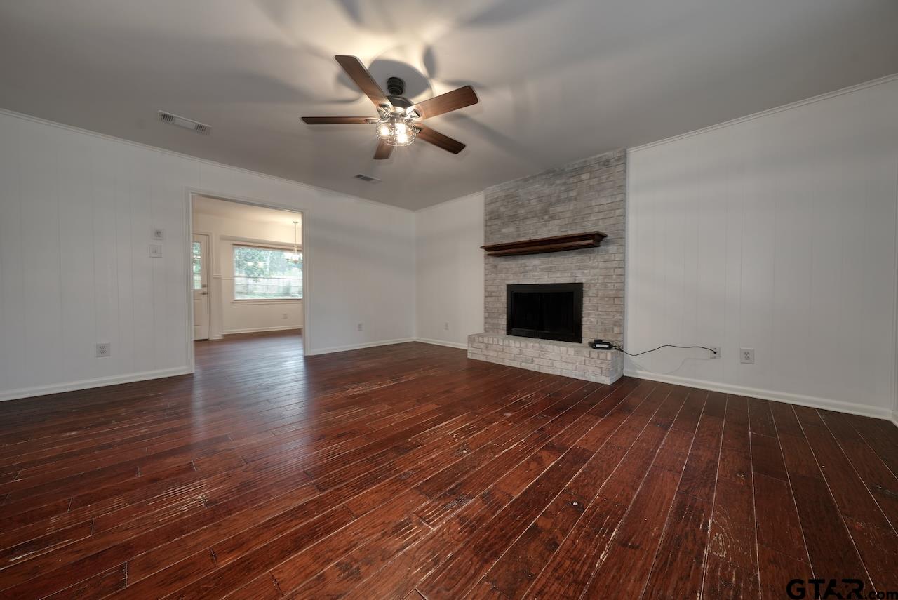 210 Canyon Dr, Hideaway, Texas image 14