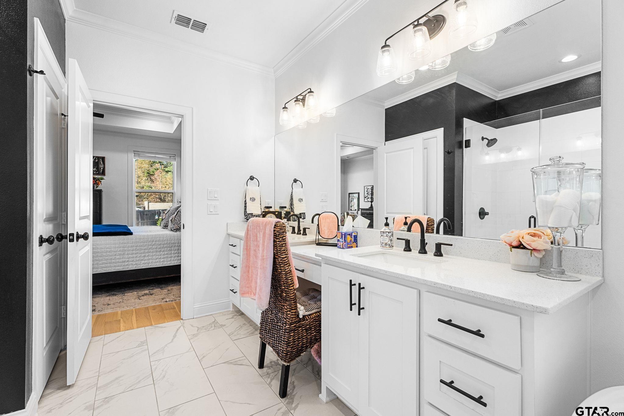 9162 Cave Branch Cove, Tyler, Texas image 16