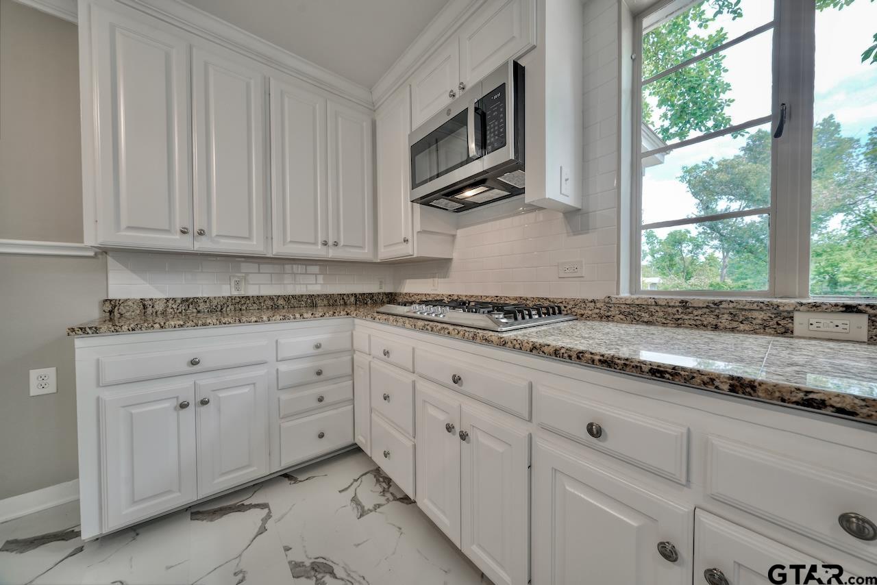 528 Troup Highway, Tyler, Texas image 18
