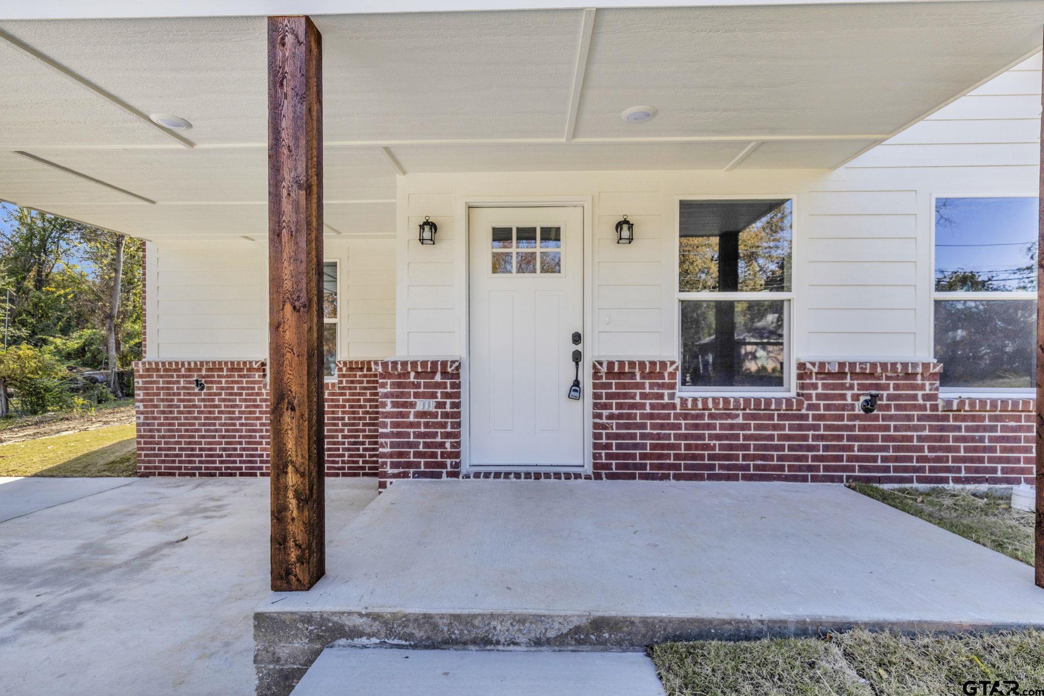 1410 W Connally St, Tyler, Texas image 4