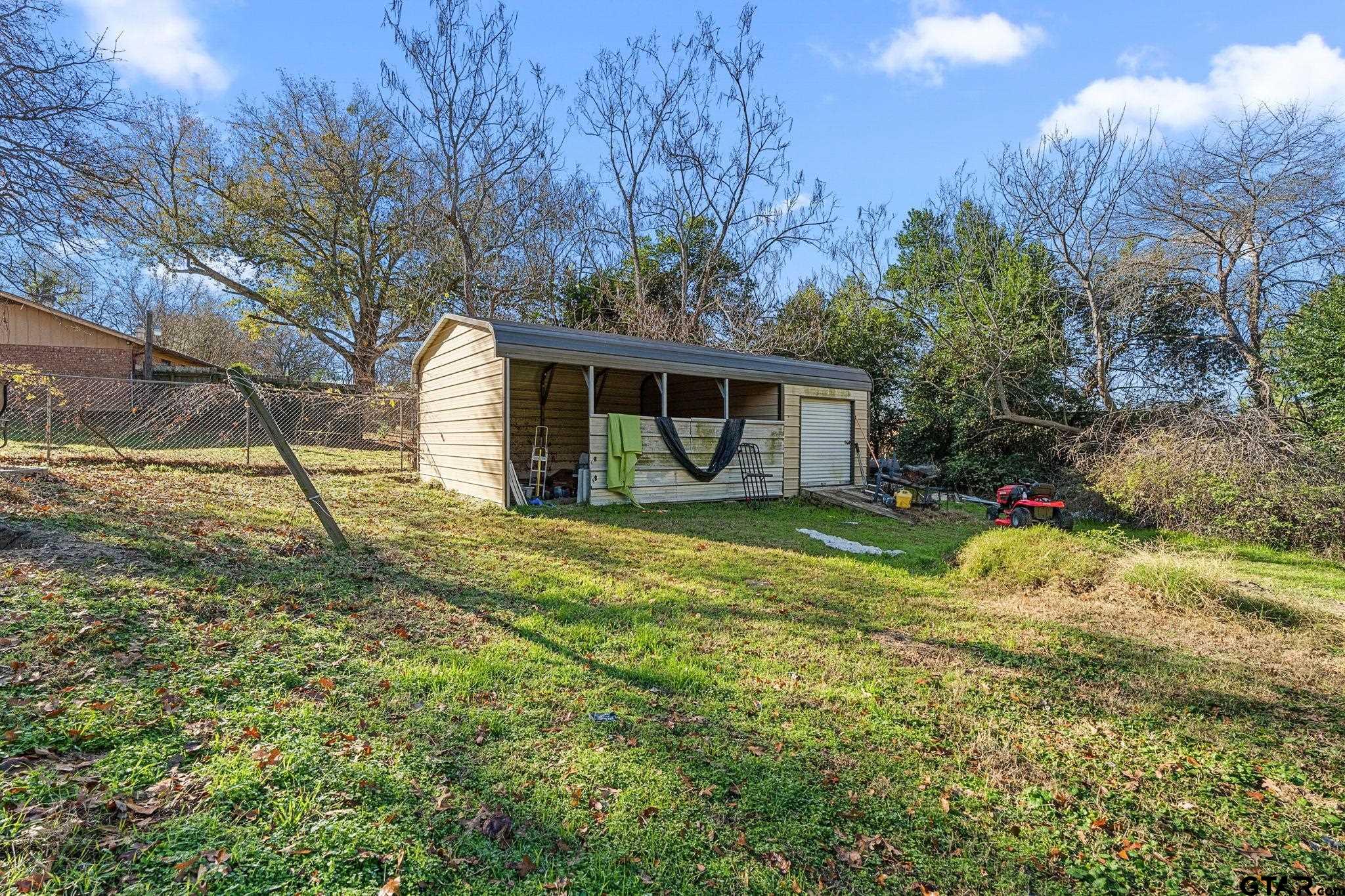 9880 County Road 1111, Athens, Texas image 20