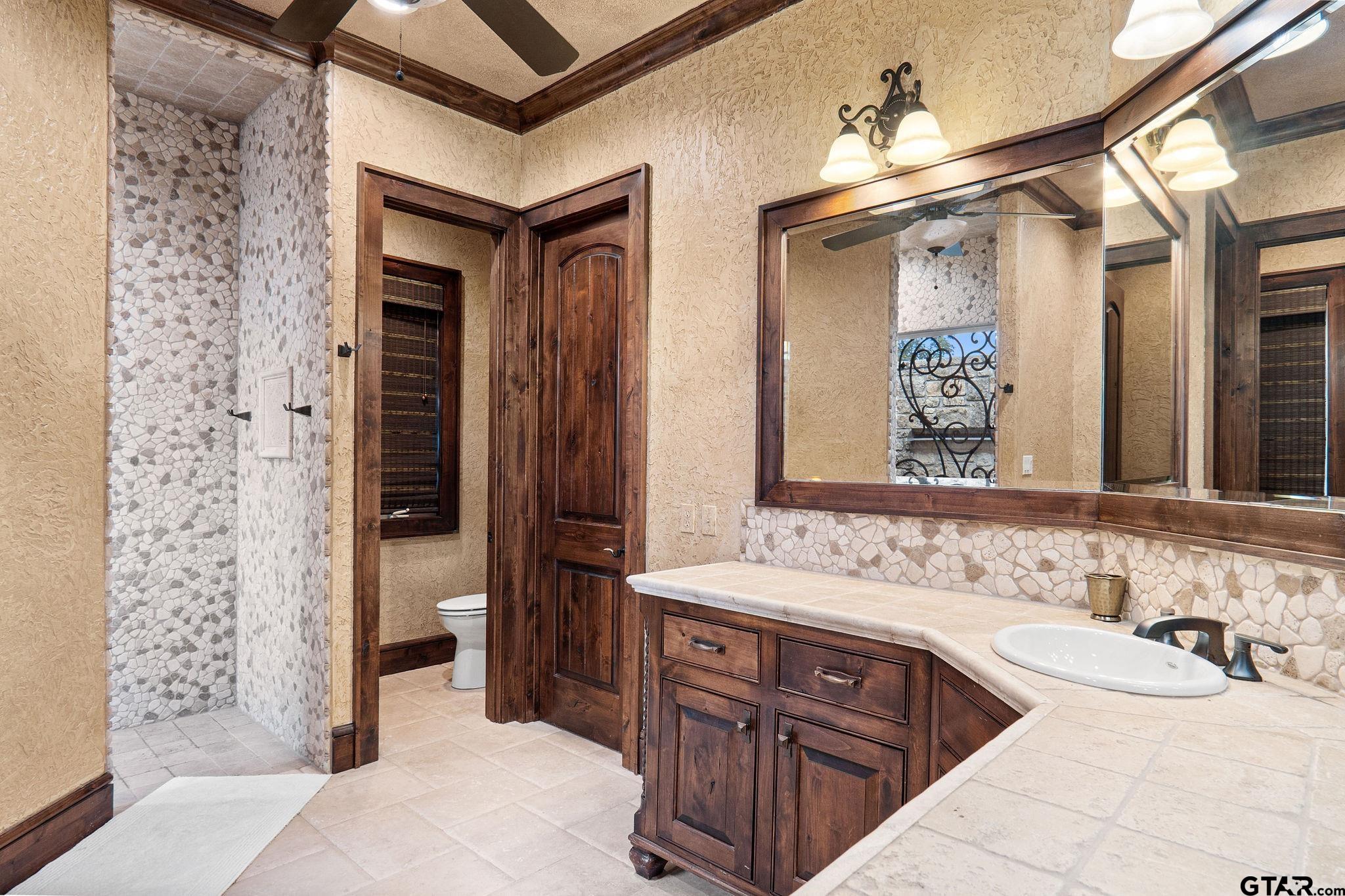 4331 Mark Hayes Court, Tyler, Texas image 25
