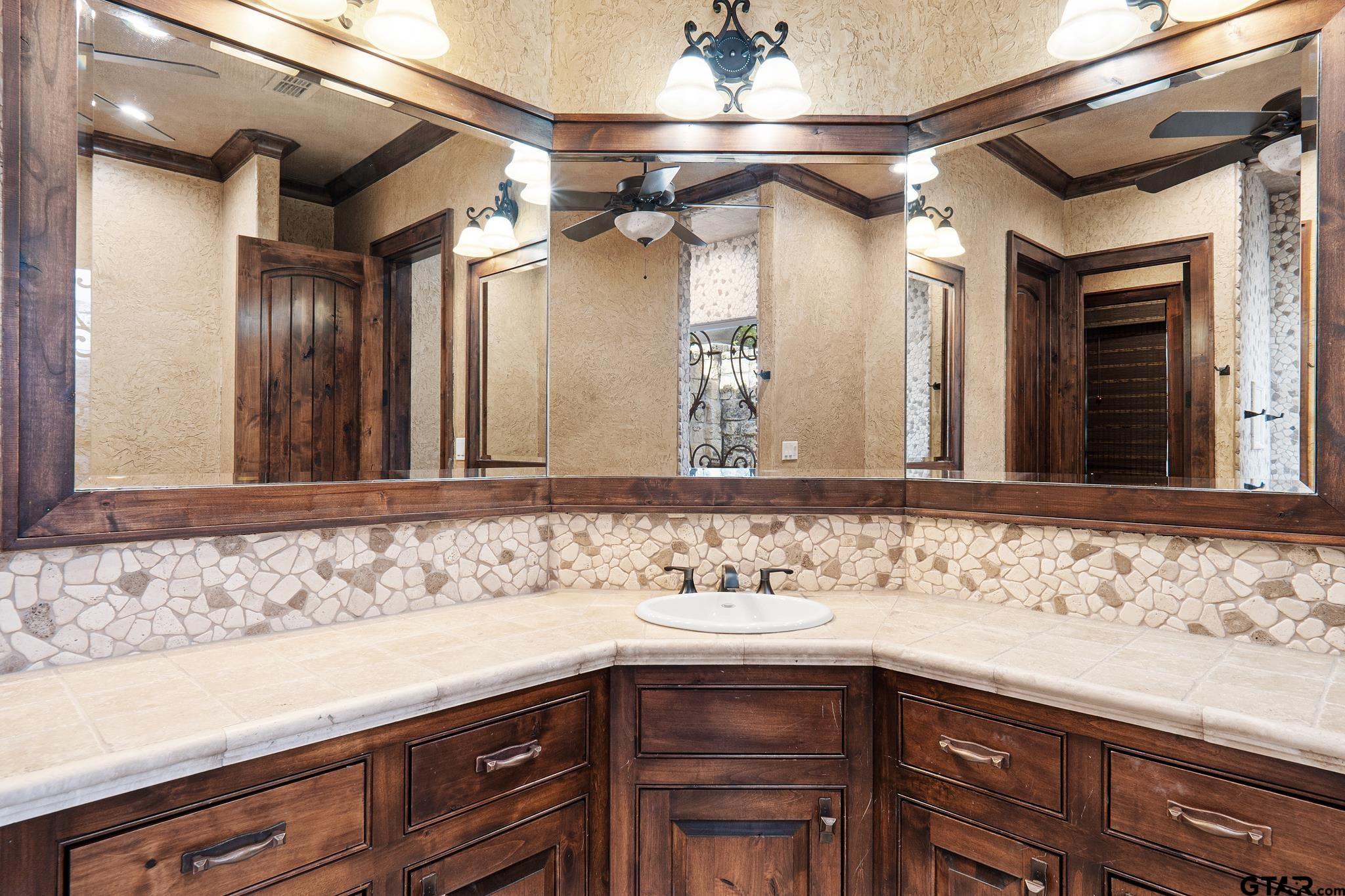 4331 Mark Hayes Court, Tyler, Texas image 26