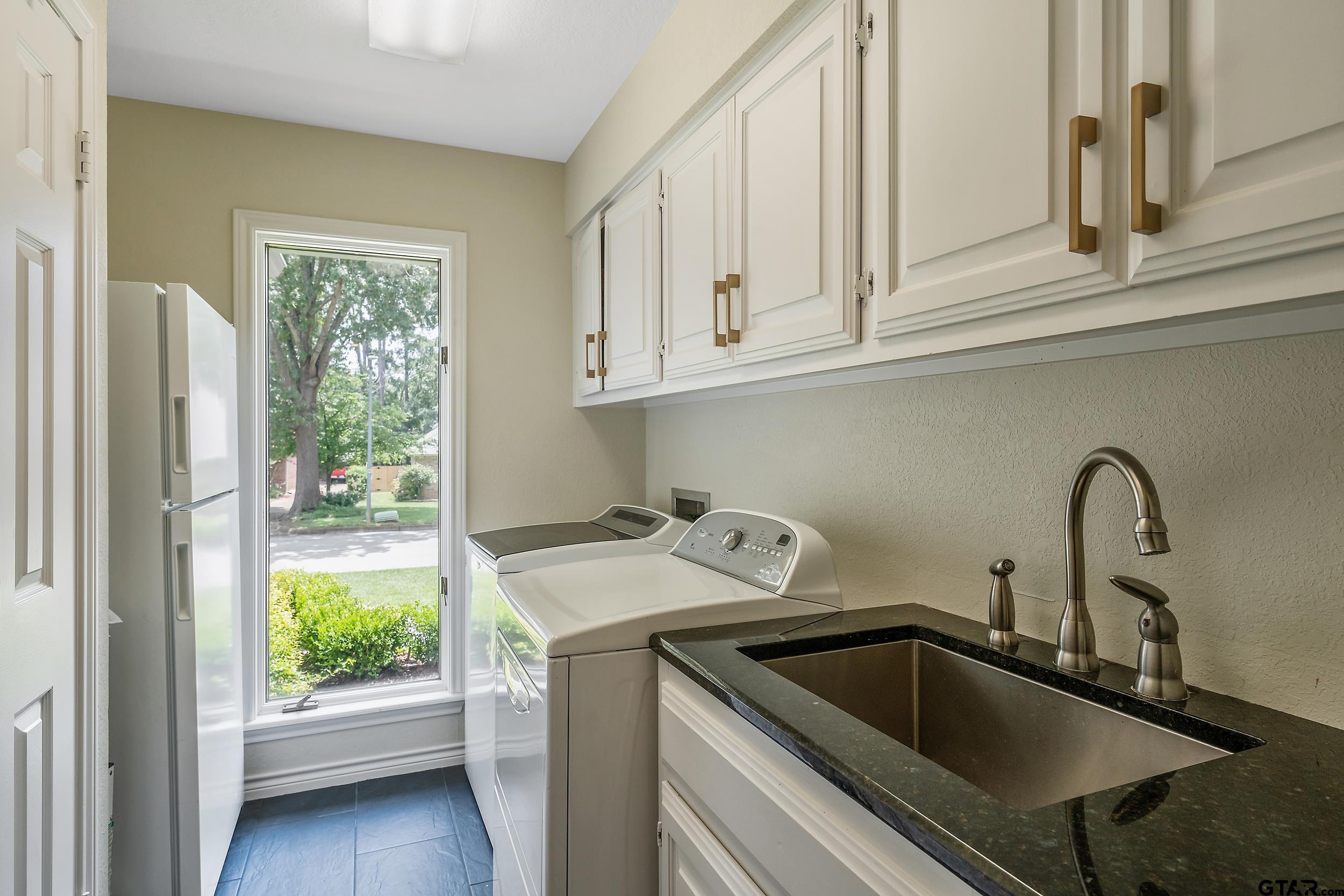 7002 Hollytree Cir, Tyler, Texas image 29