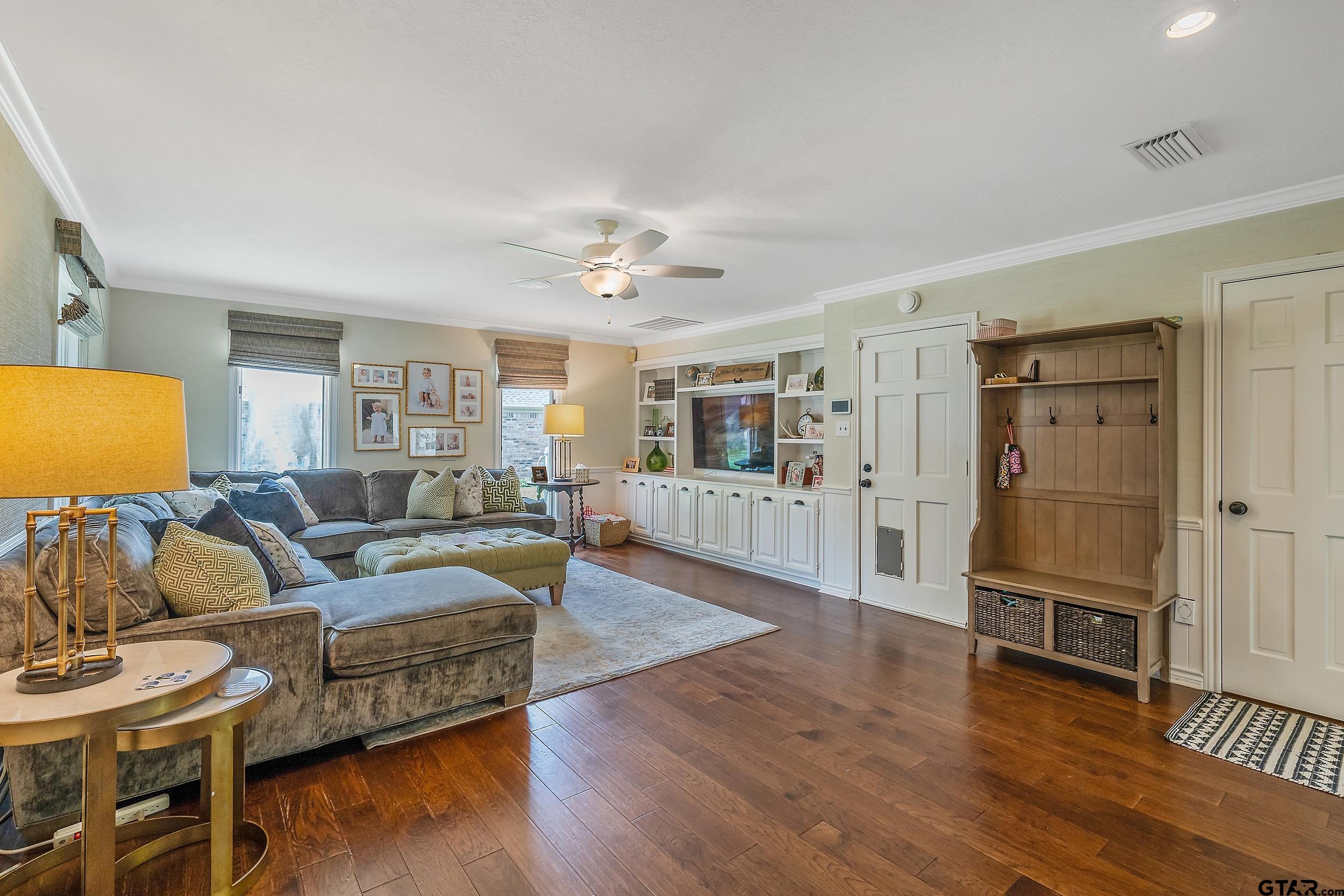 7002 Hollytree Cir, Tyler, Texas image 8