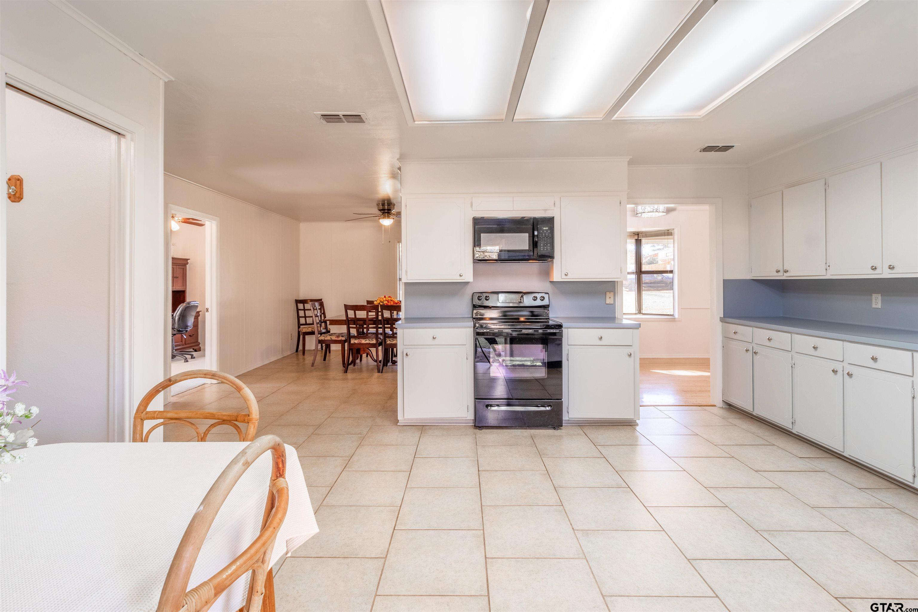 354 Royal Circle, Whitehouse, Texas image 17