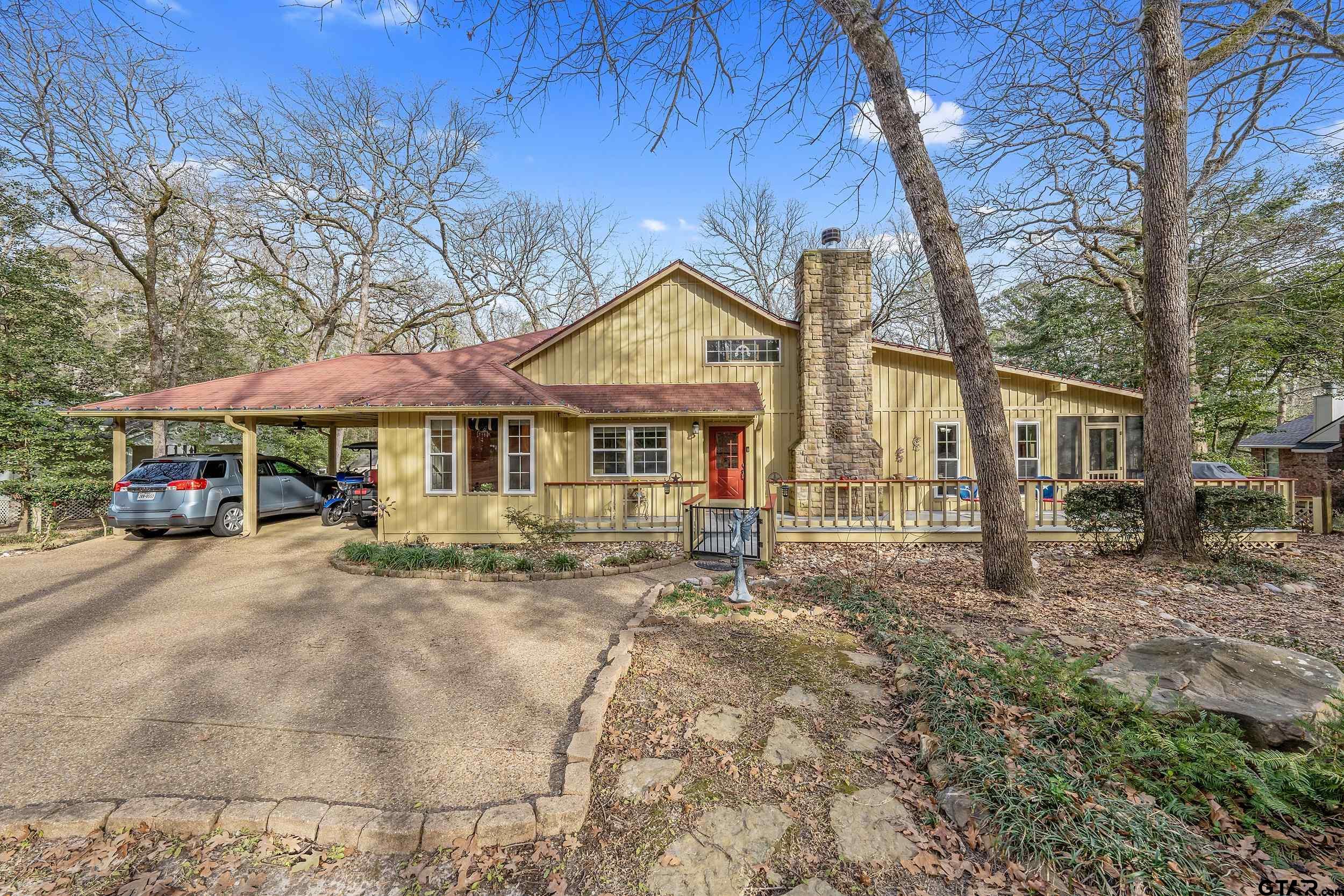 490 Branding Iron, Holly Lake Ranch, Texas image 1
