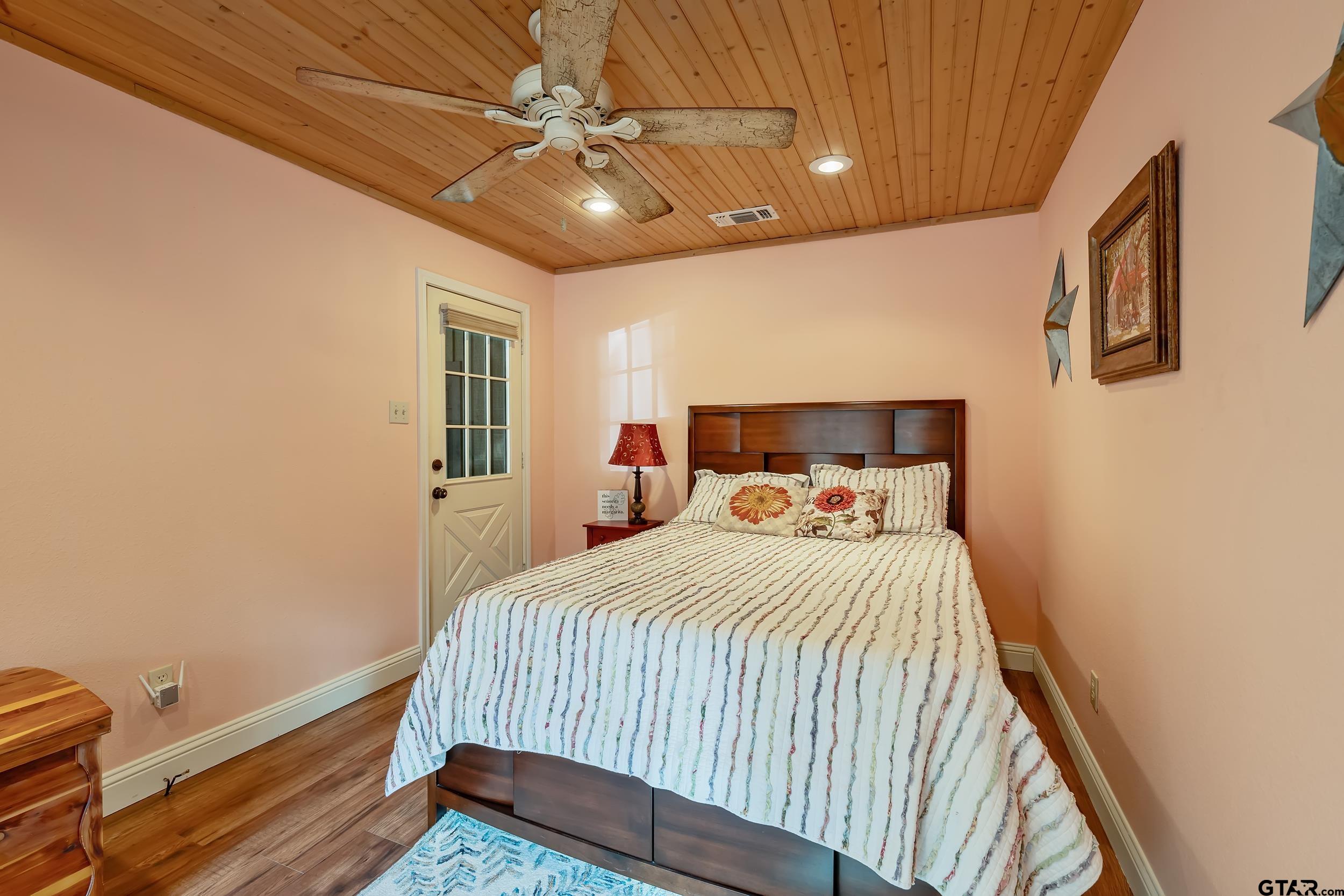 490 Branding Iron, Holly Lake Ranch, Texas image 21