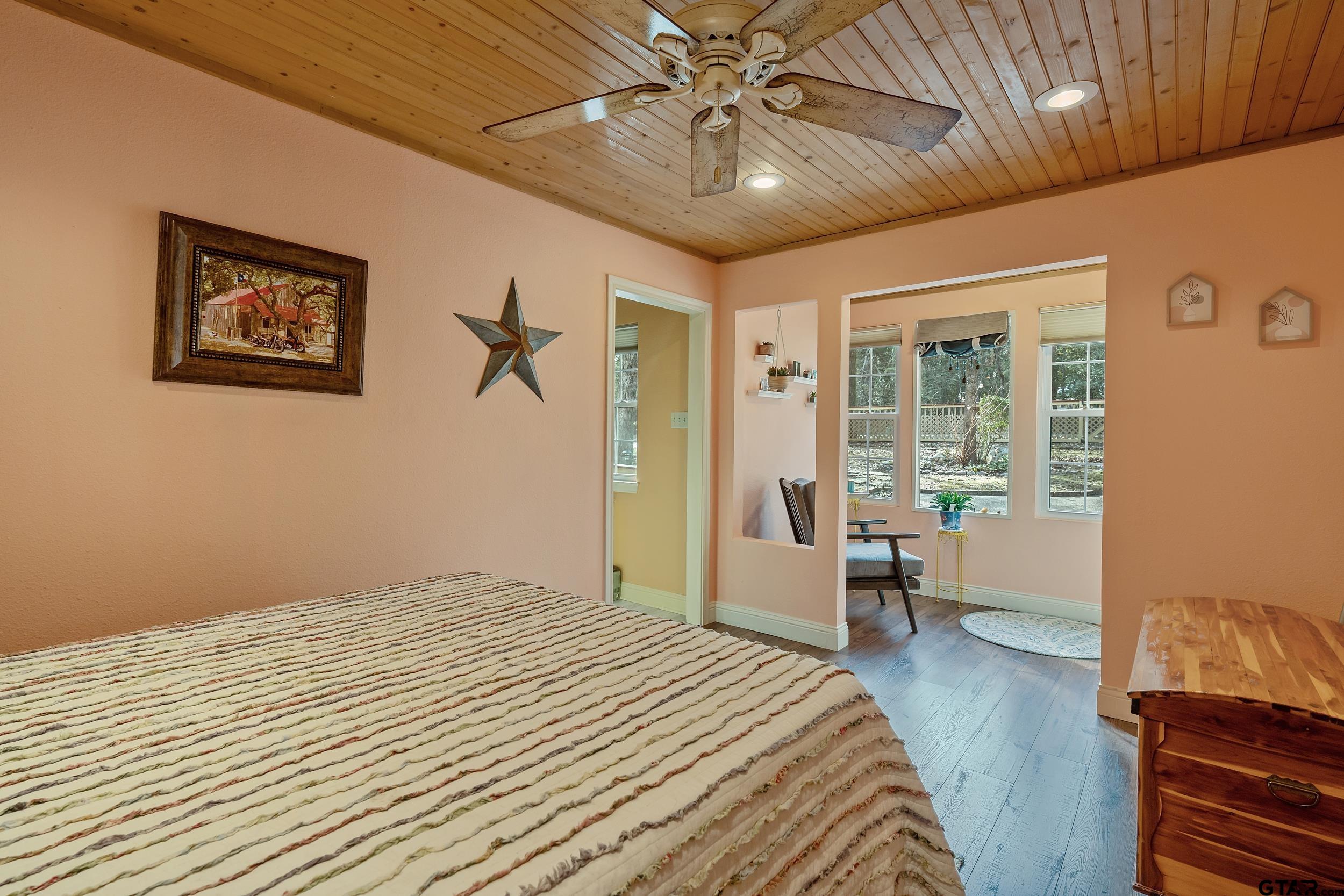 490 Branding Iron, Holly Lake Ranch, Texas image 22