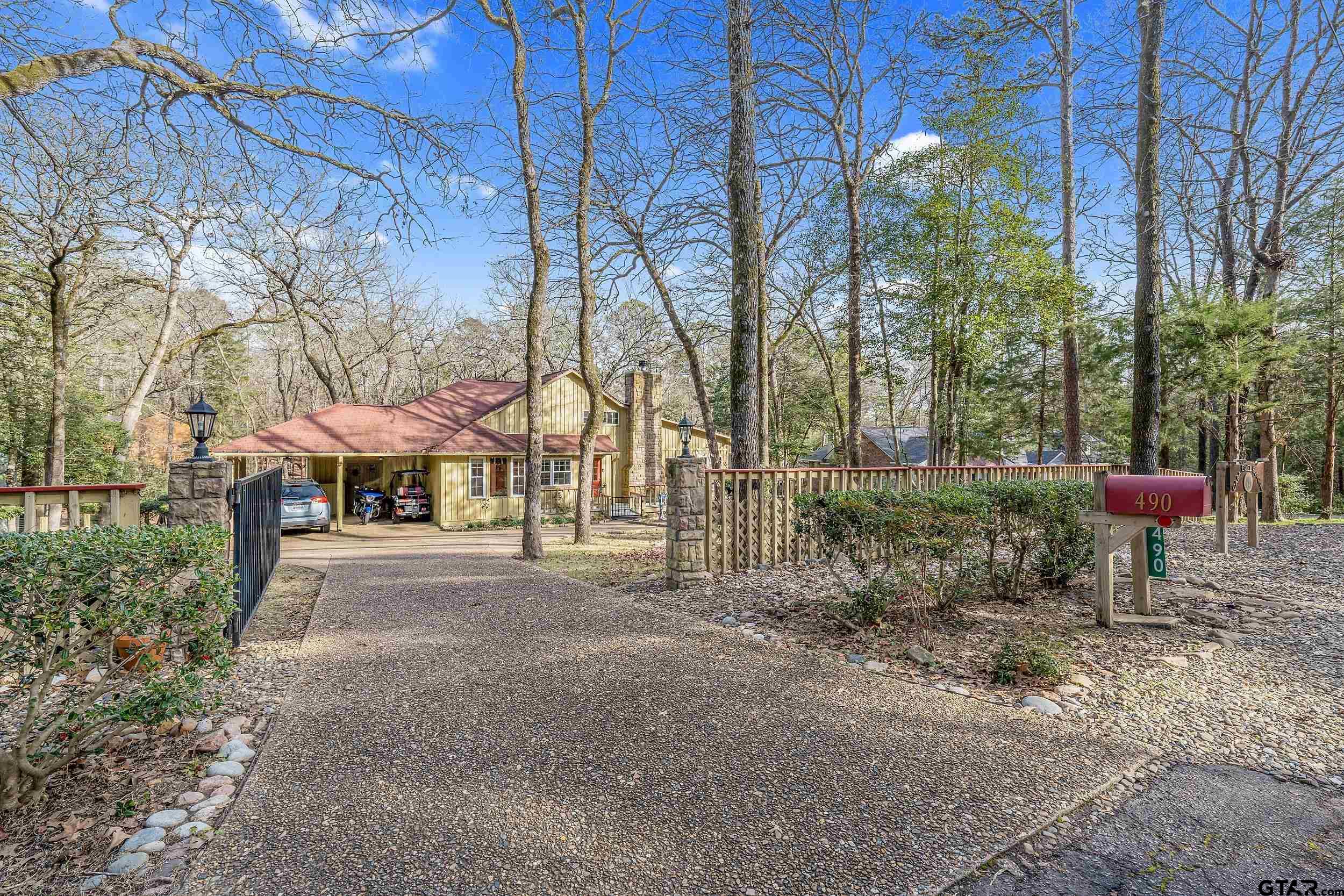 490 Branding Iron, Holly Lake Ranch, Texas image 32