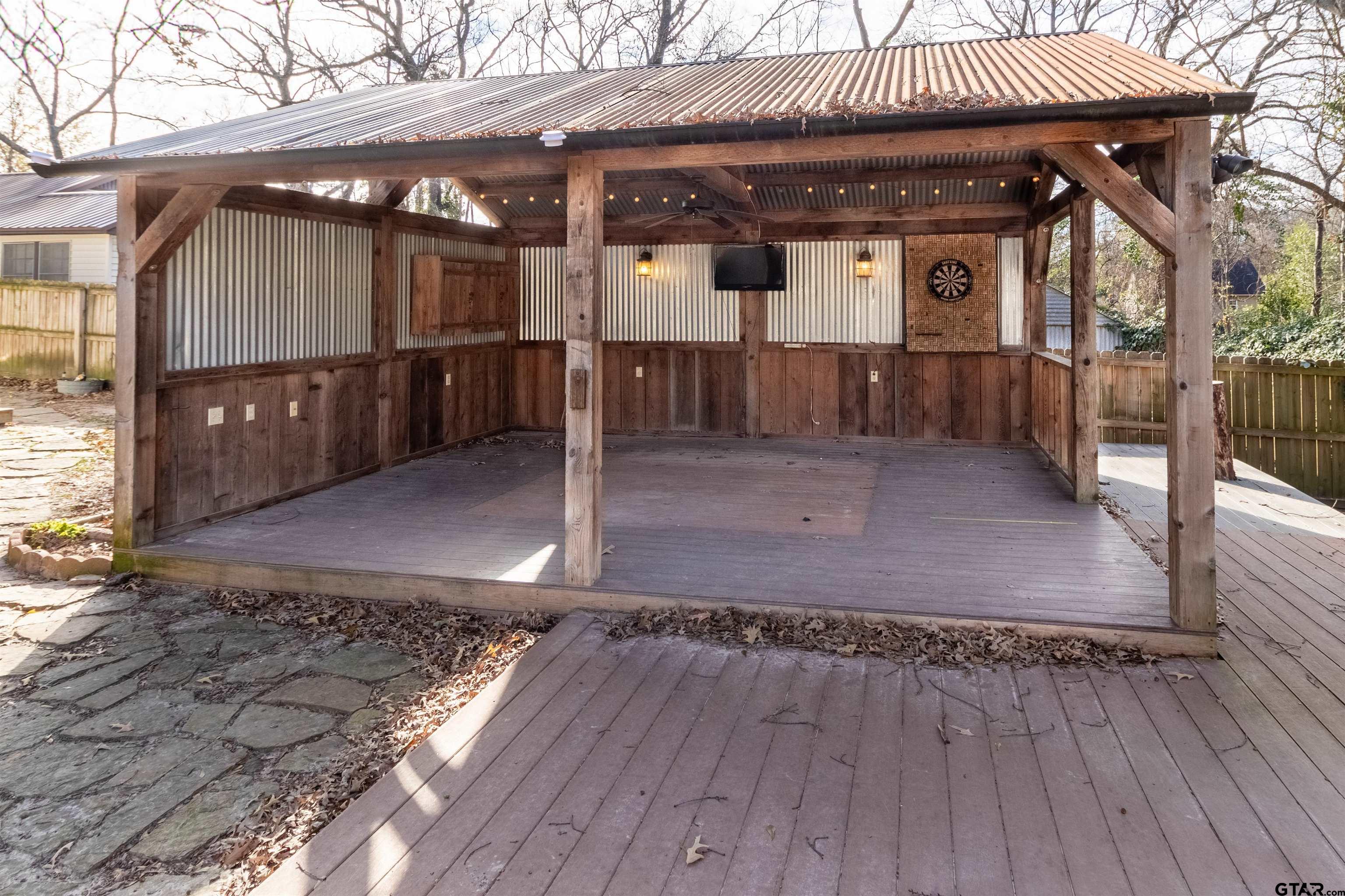 201 Willowbrook Ave, Tyler, Texas image 15
