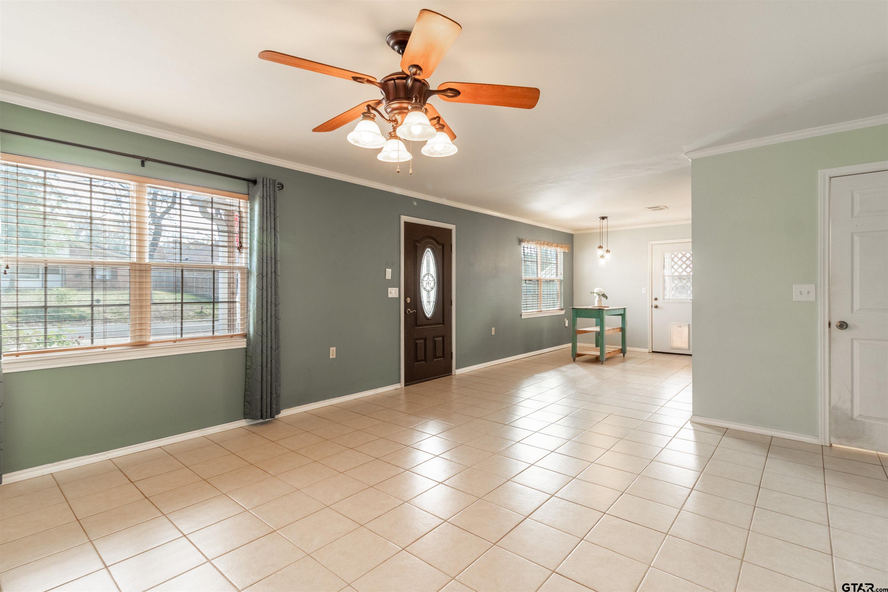 201 Willowbrook Ave, Tyler, Texas image 5