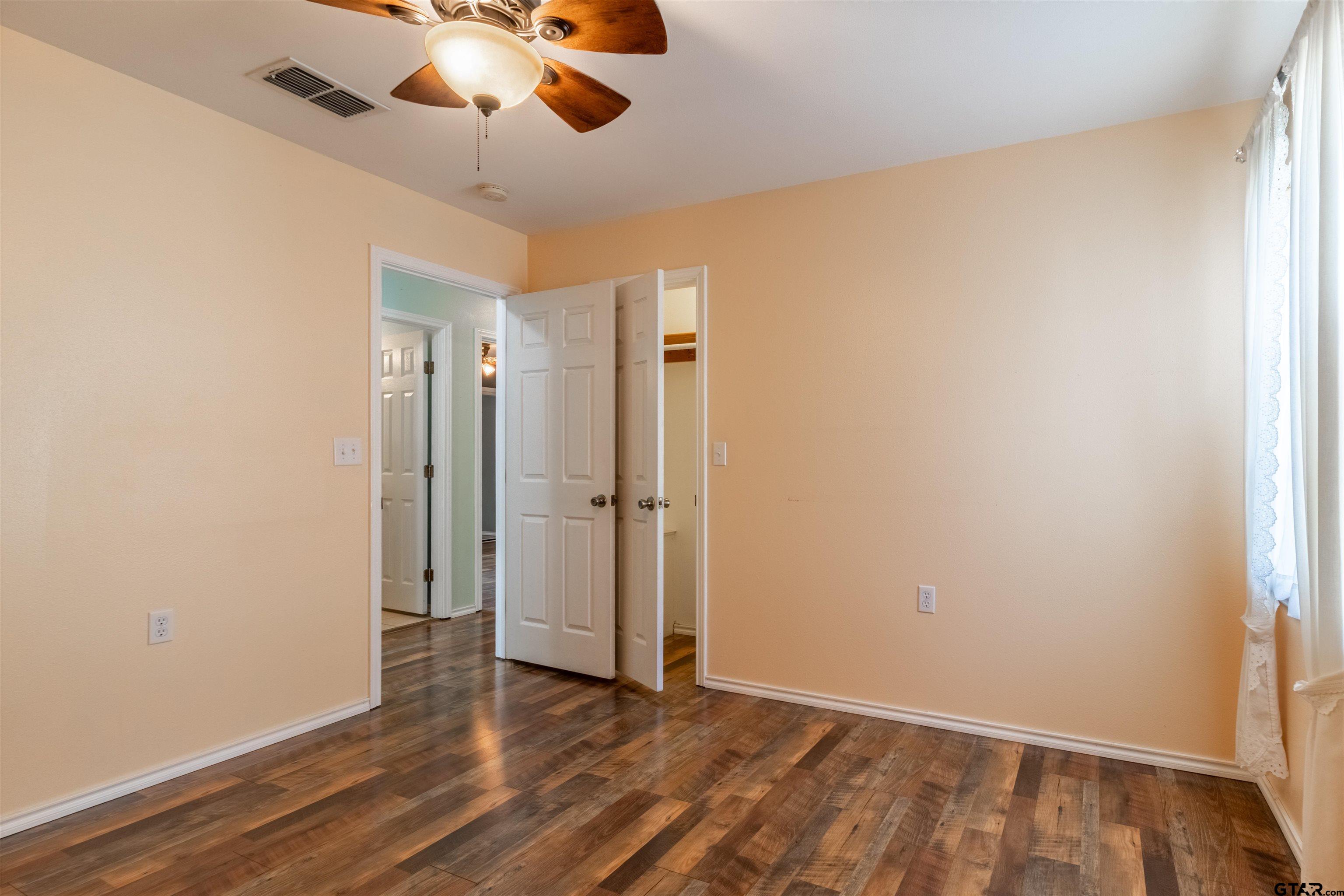 201 Willowbrook Ave, Tyler, Texas image 9