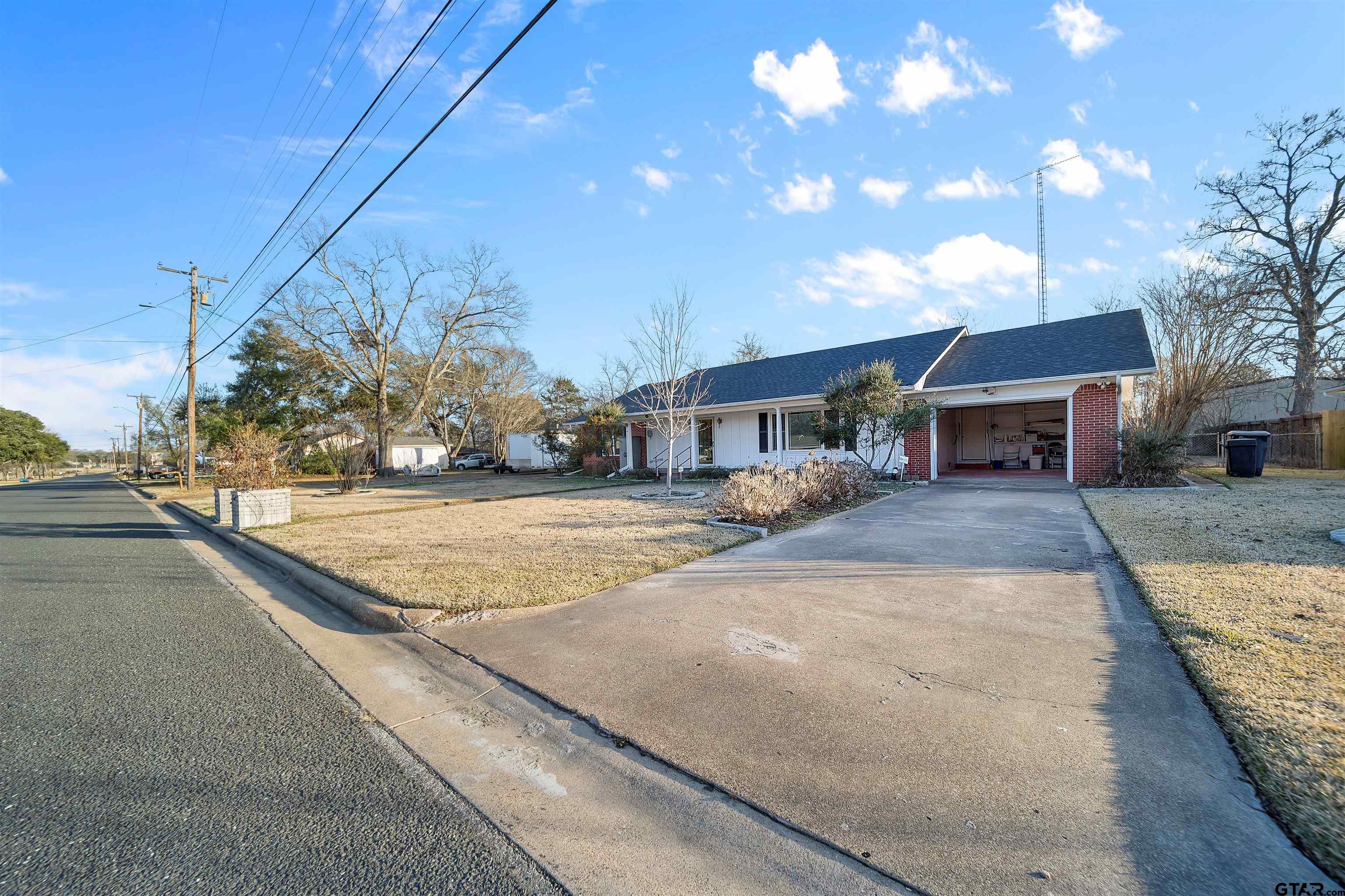604 E Pennsylvania, Van, Texas image 33
