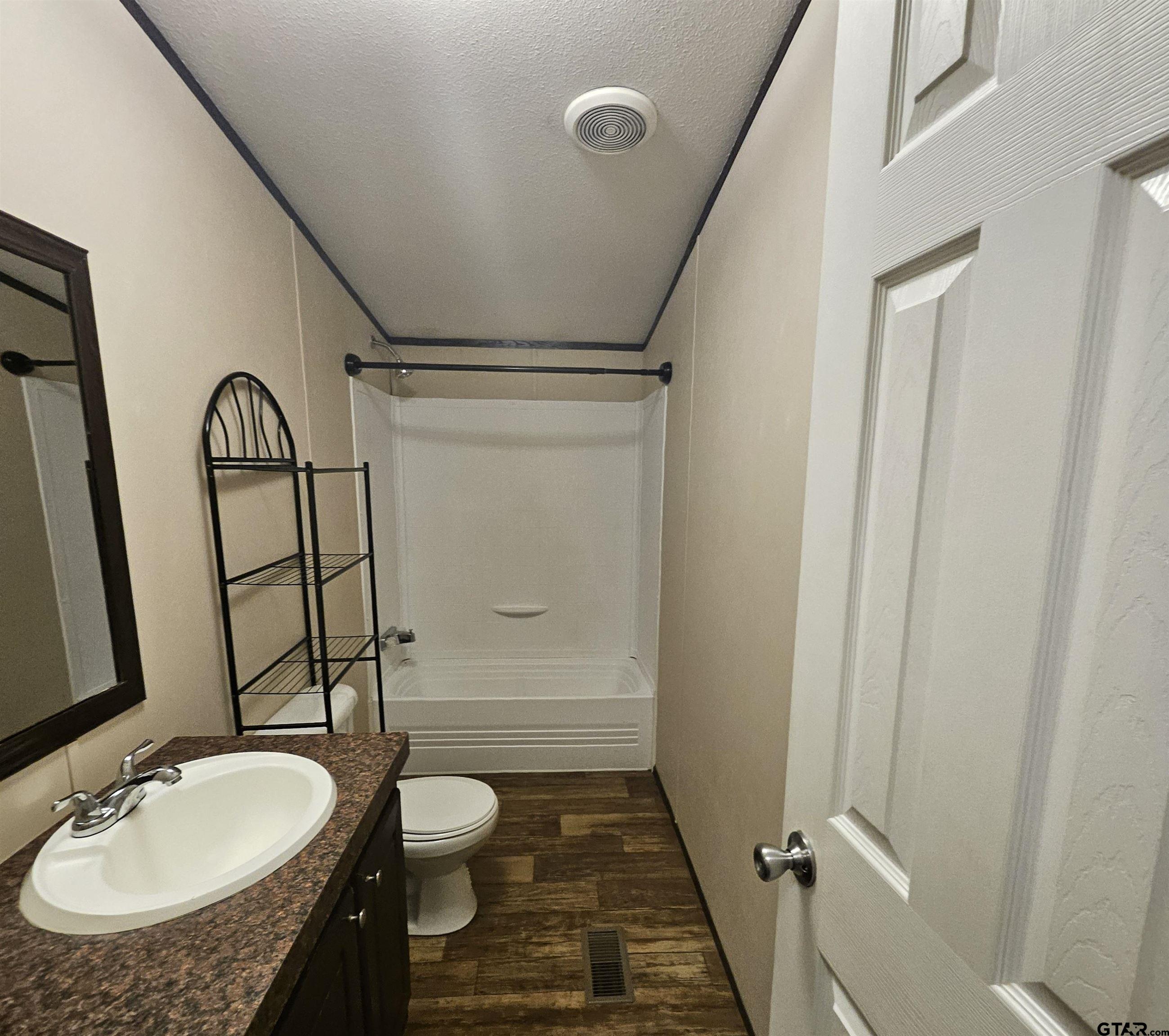 19070 Caroline Drive, Tyler, Texas image 31
