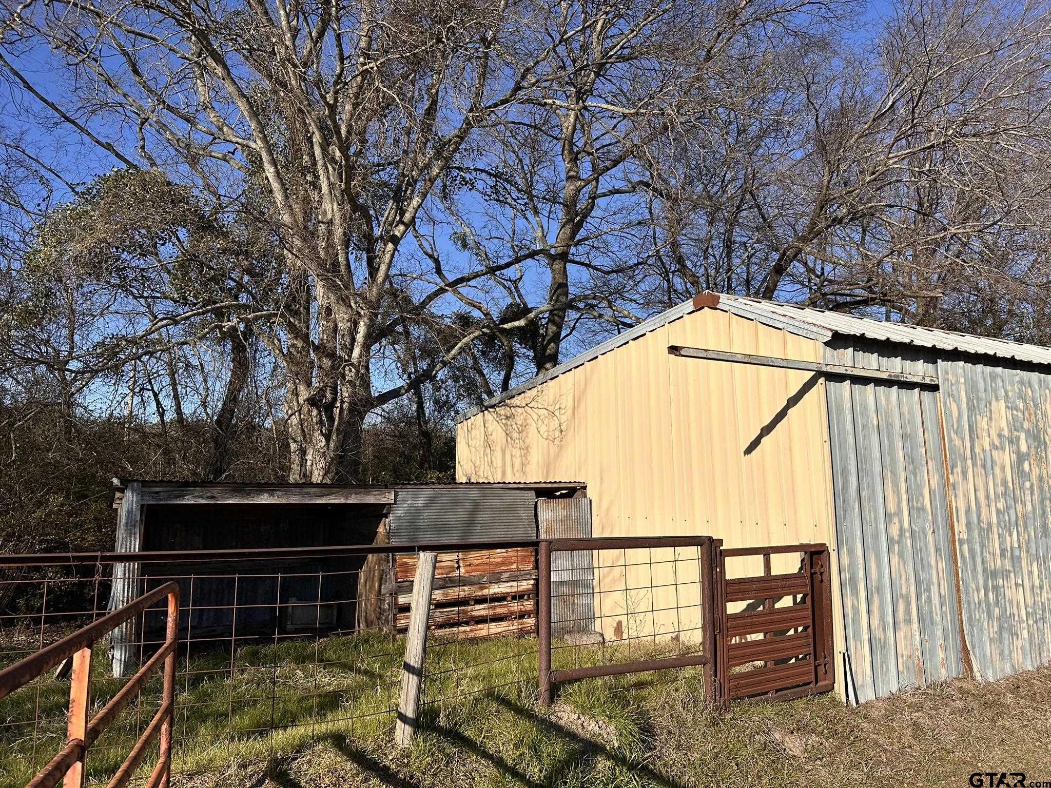 81 Cr 3243, Mount Pleasant, Texas image 36