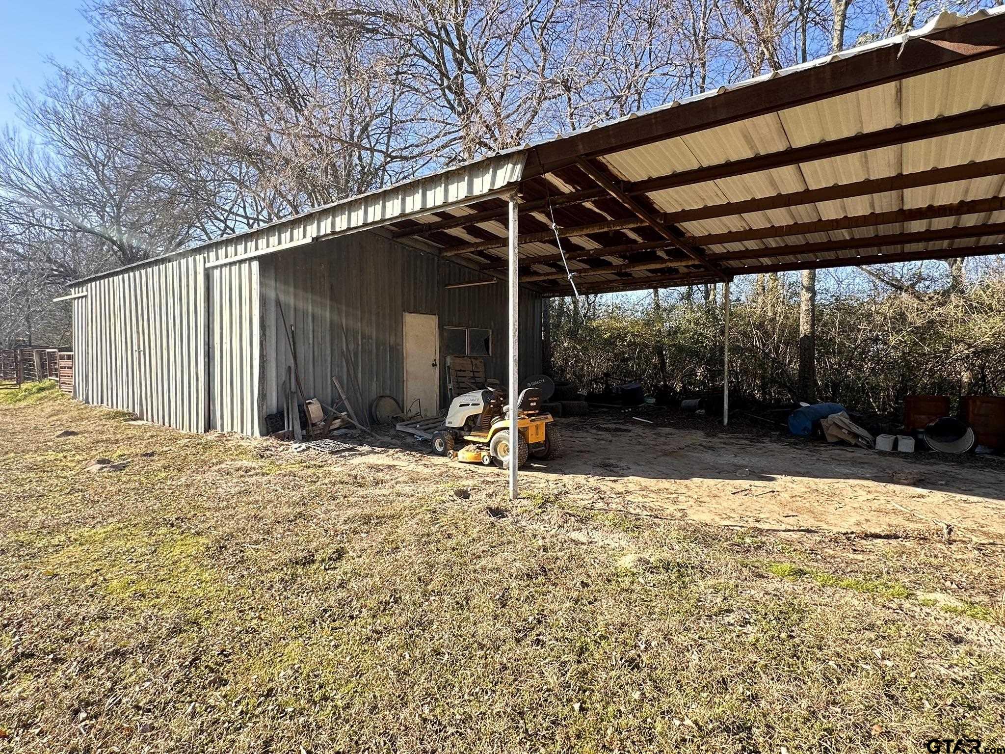 81 Cr 3243, Mount Pleasant, Texas image 38