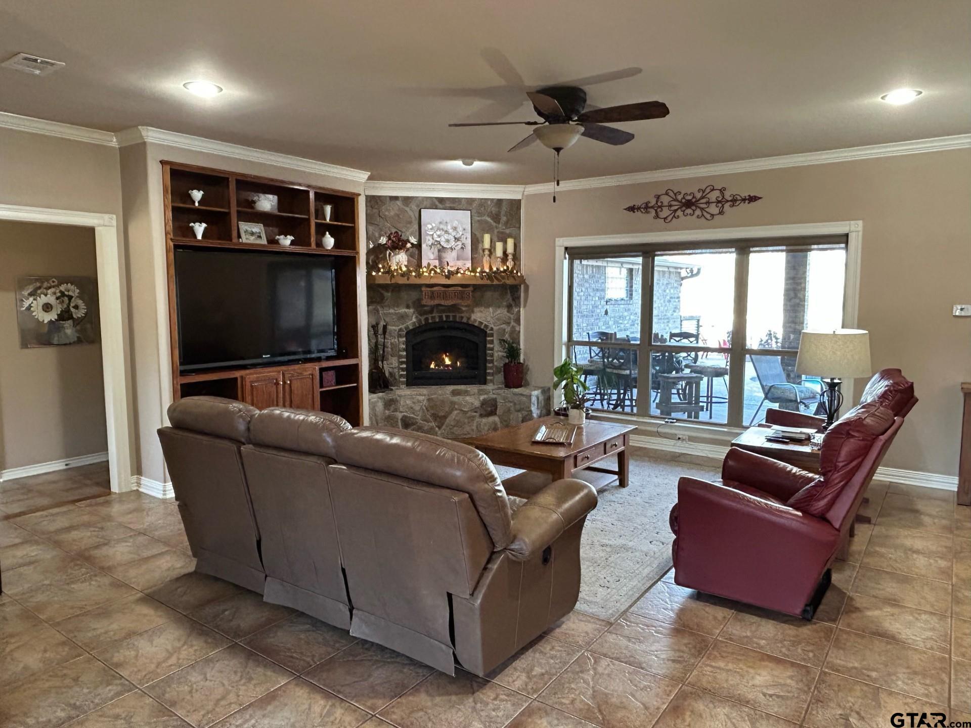 21489 Stevenson Rd, Frankston, Texas image 8