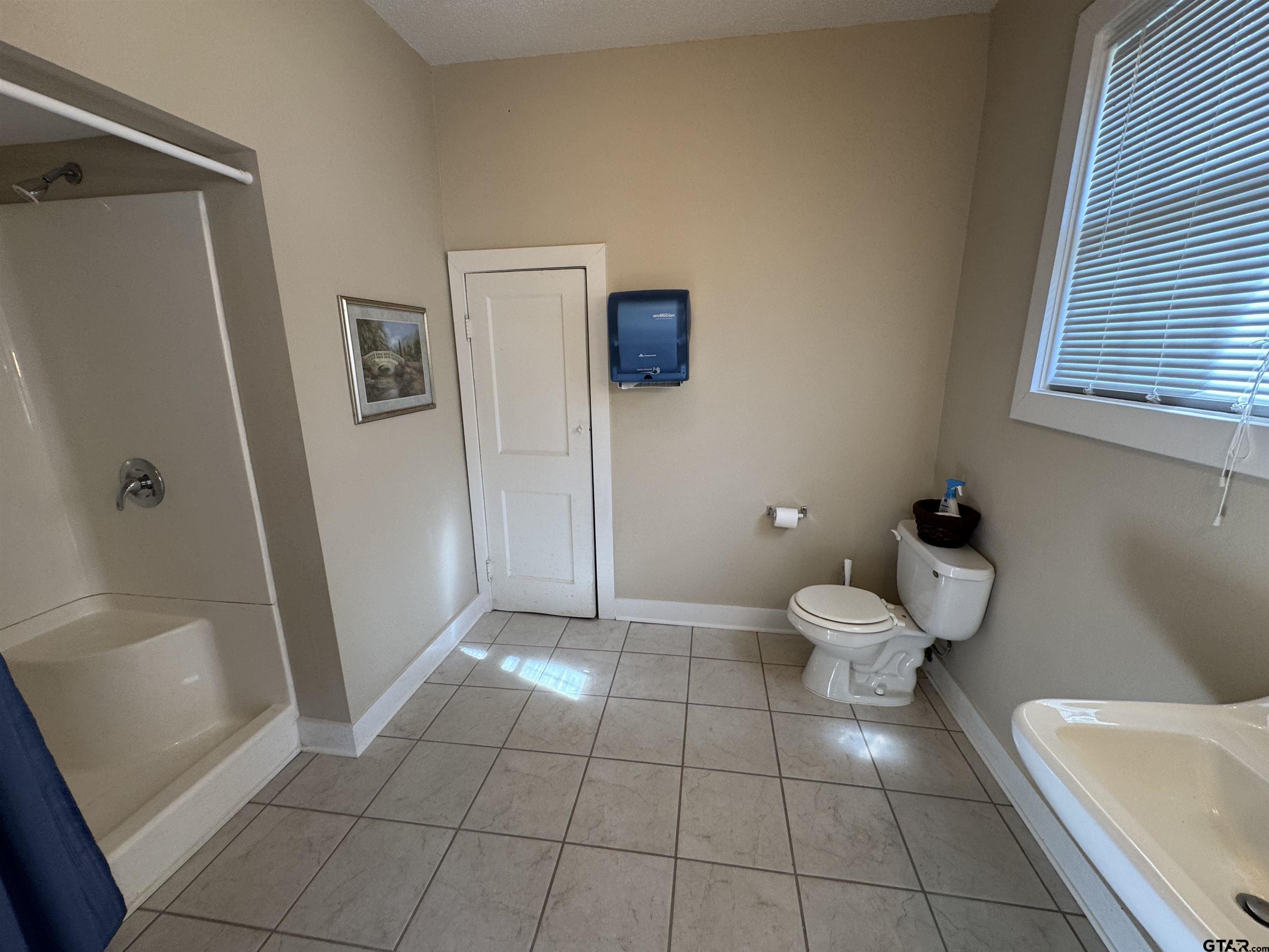 Property Image 46