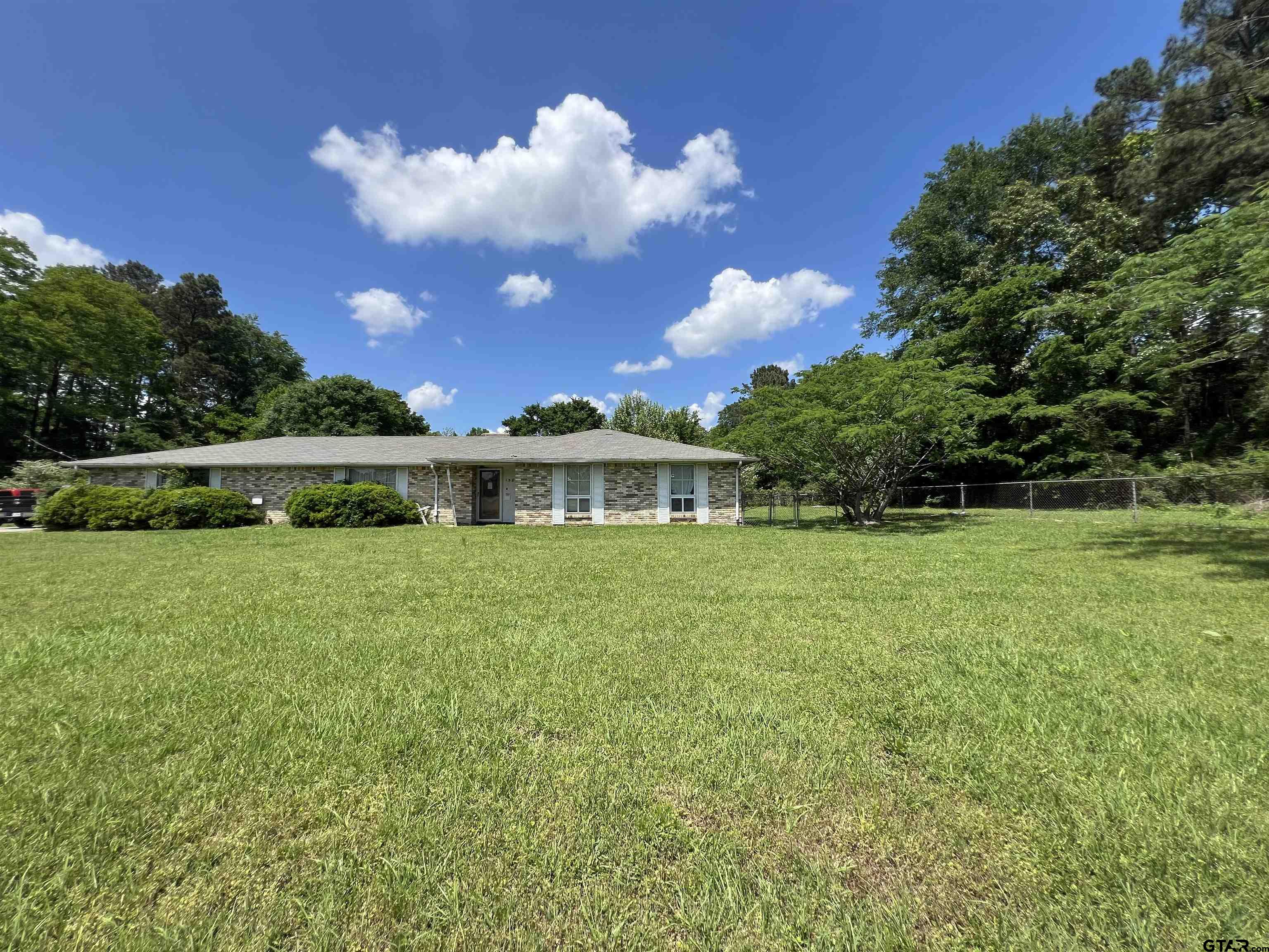 MLS 25006087